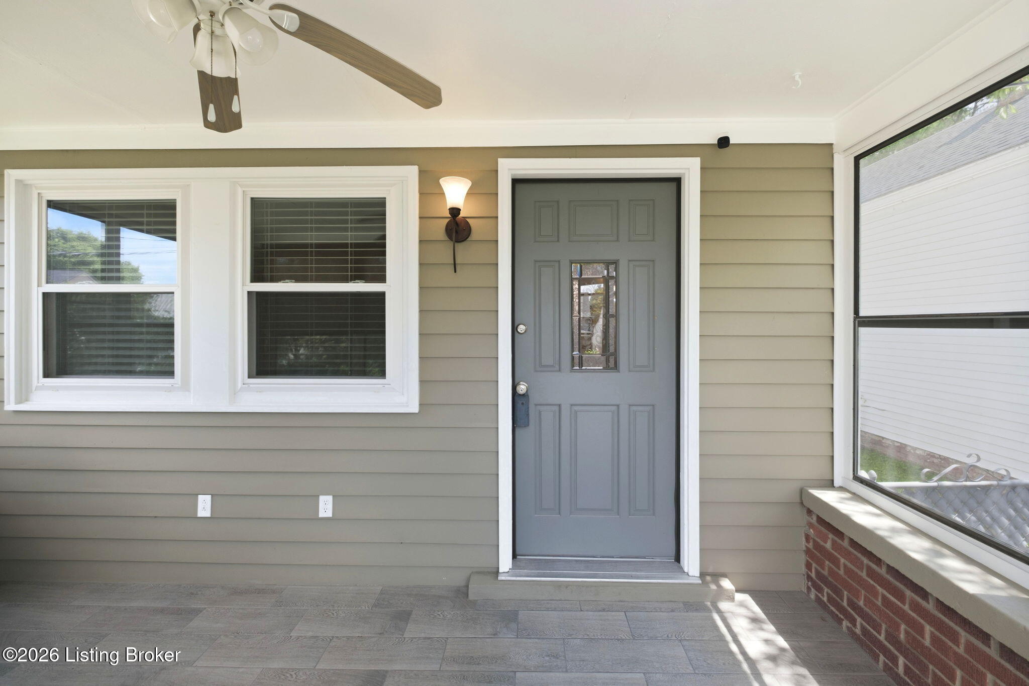 1129 Mulberry St Property Photo 6
