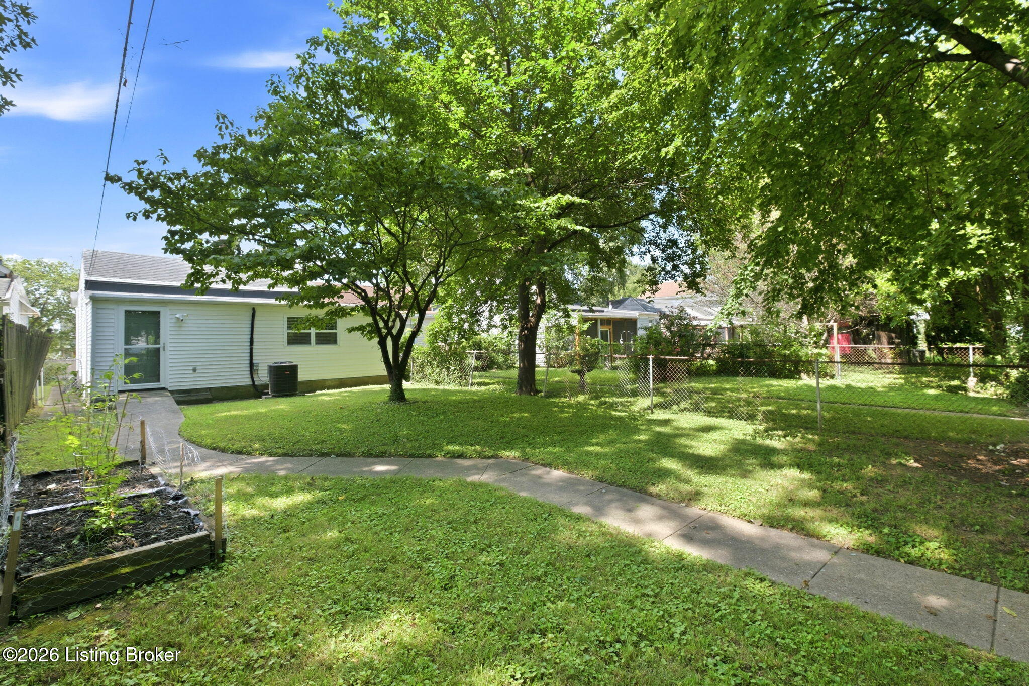 1129 Mulberry St Property Photo 13