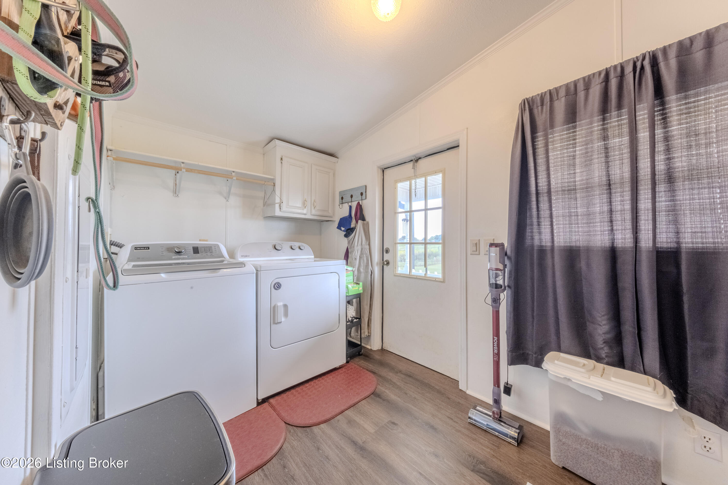 3459 S Highway 259 Property Photo 24