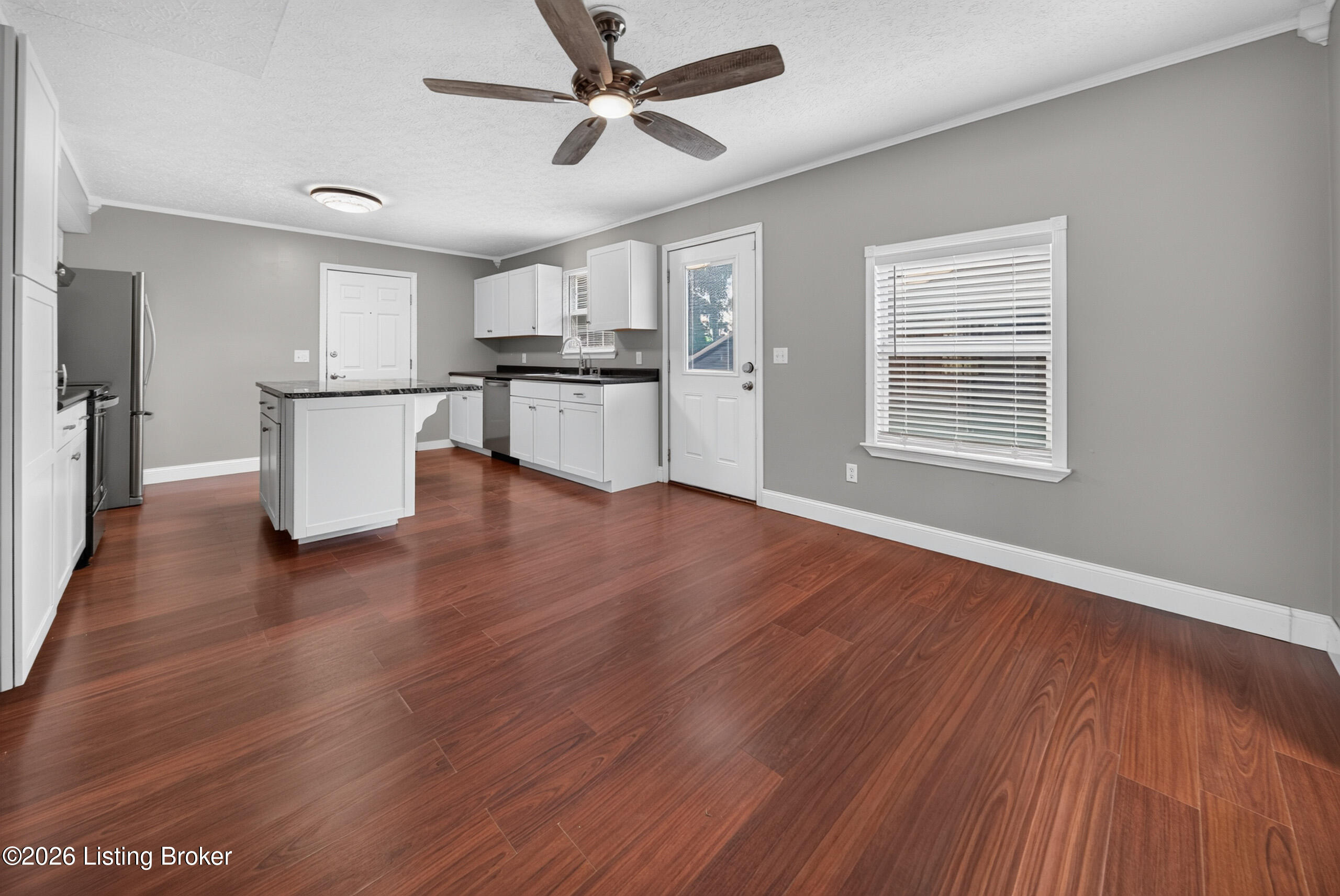 200 Scarlet Ave Property Photo 10