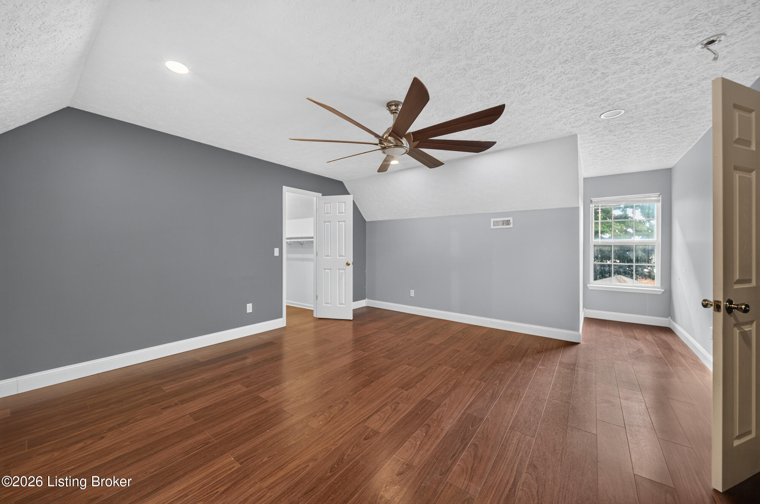 200 Scarlet Ave Property Photo 27