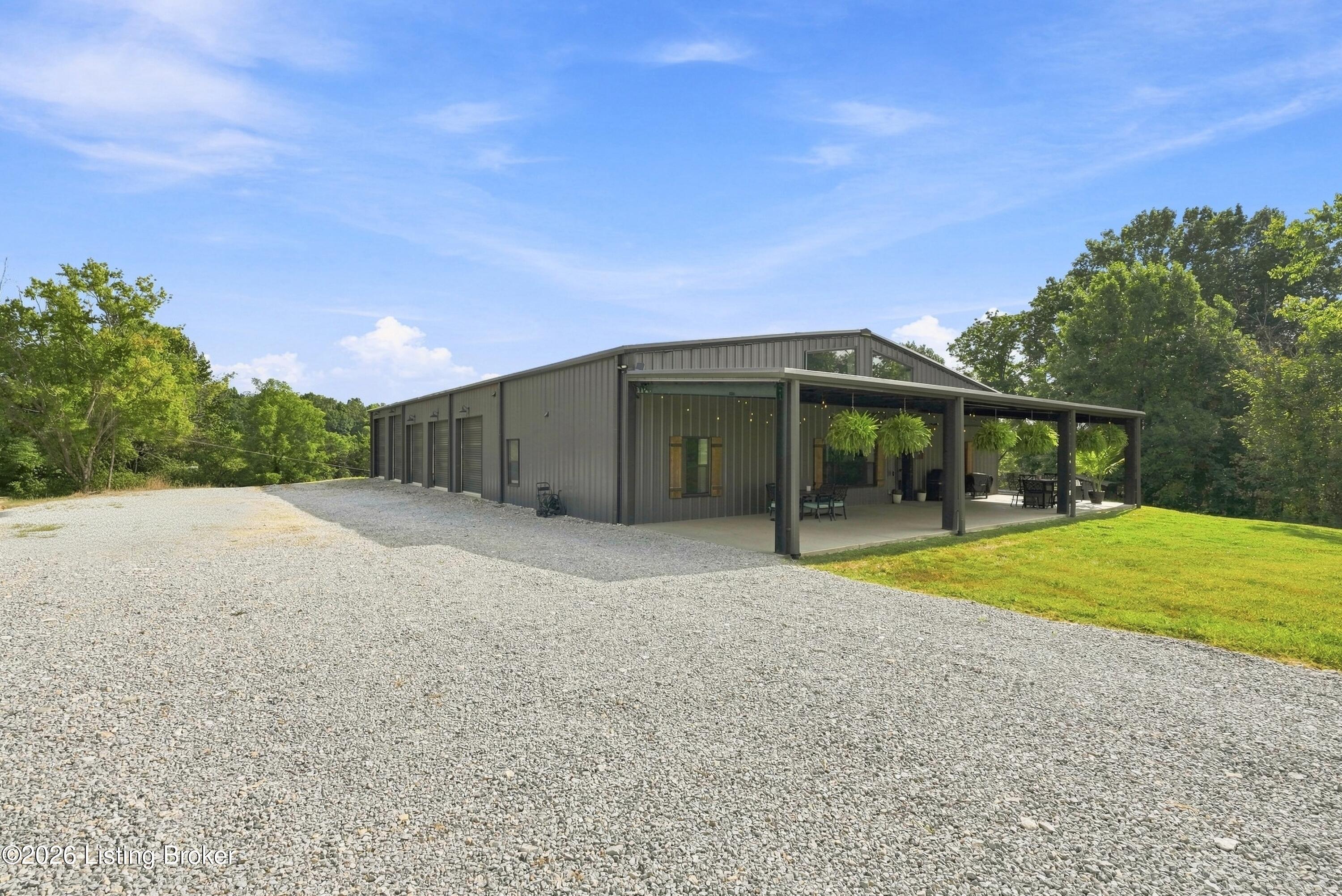 1339 Mill Rd Property Photo 3