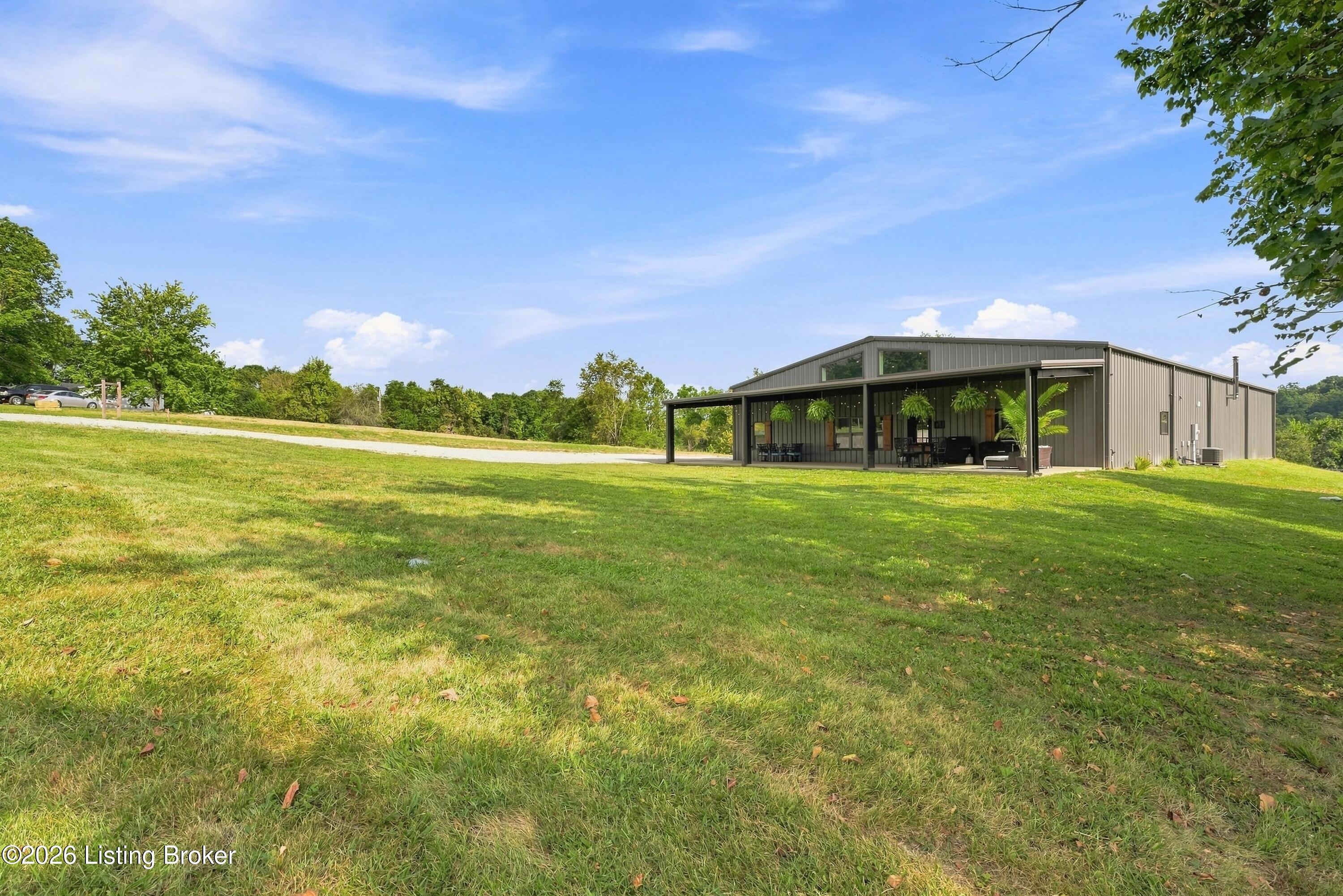 1339 Mill Rd Property Photo 6