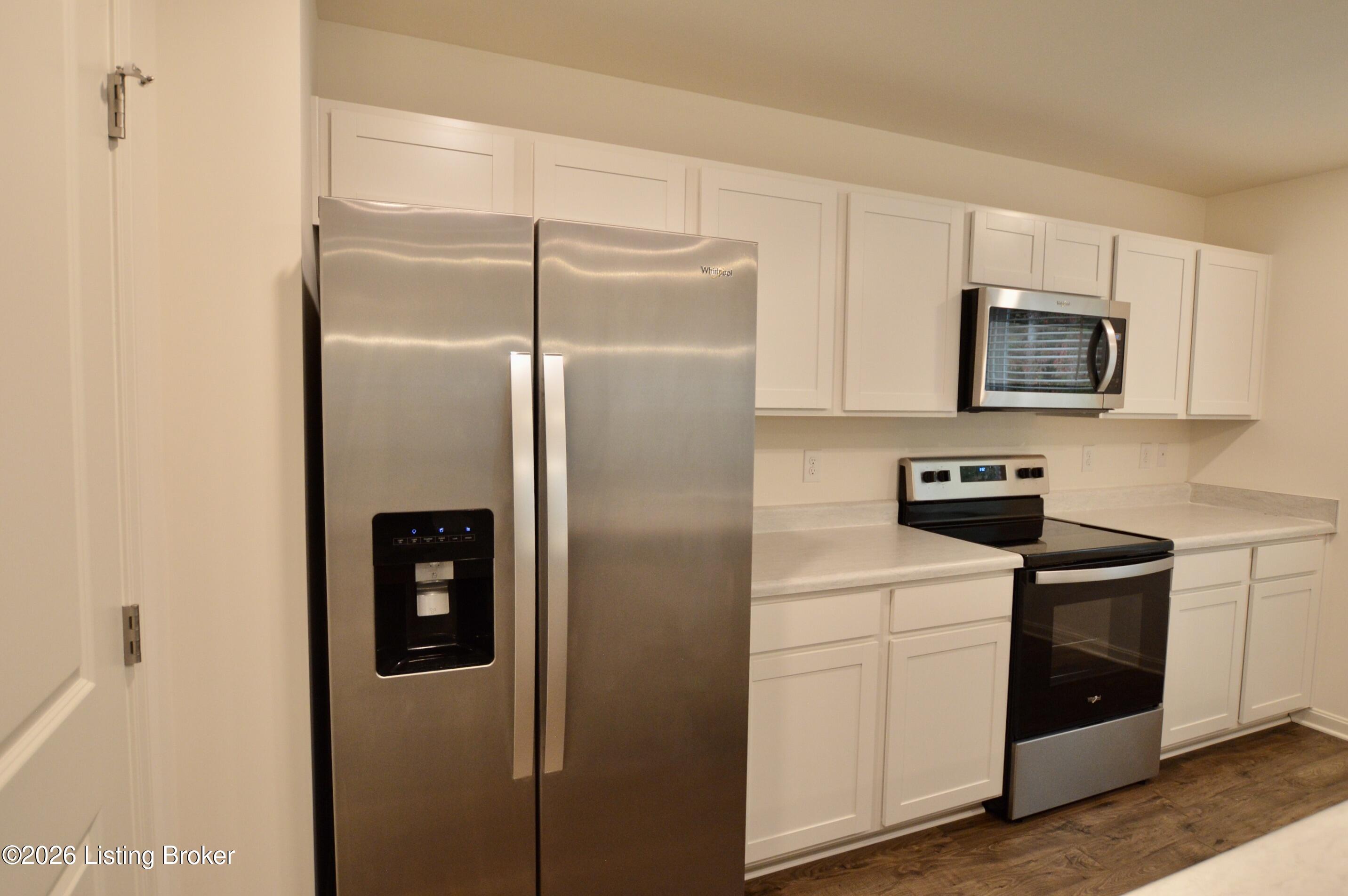 136 Coral Springs Pkwy Property Photo 9