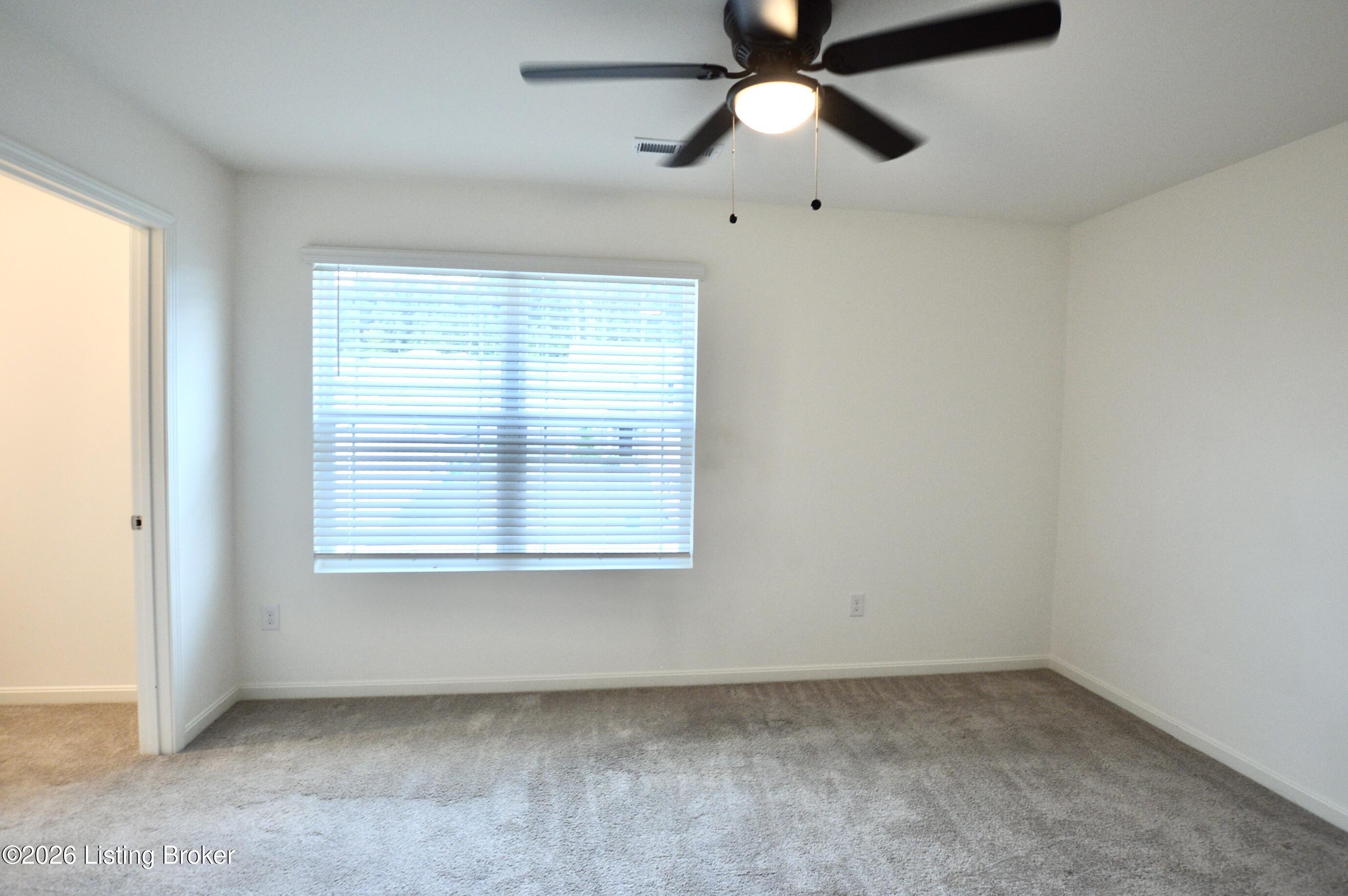 136 Coral Springs Pkwy Property Photo 13