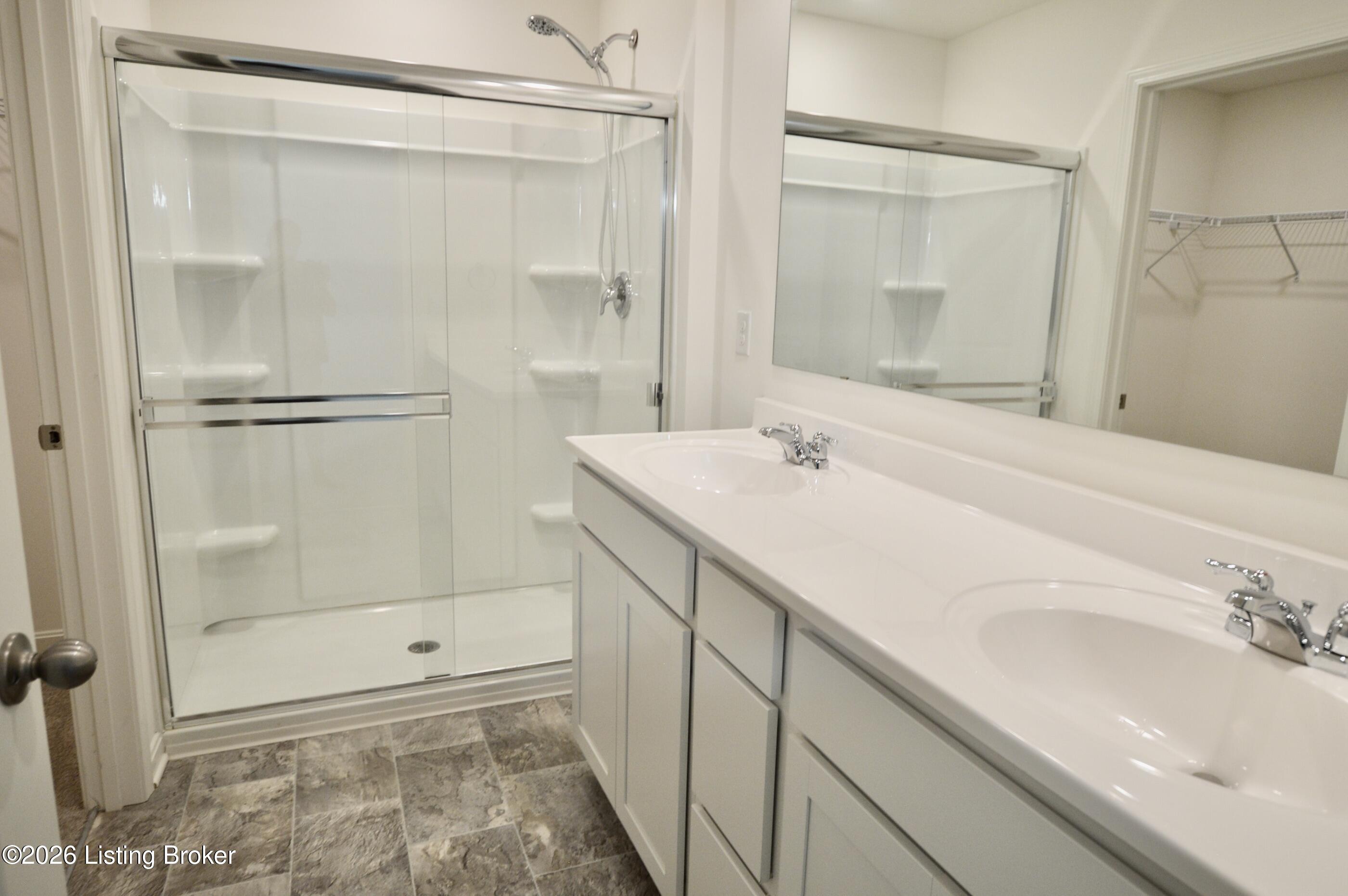 136 Coral Springs Pkwy Property Photo 14