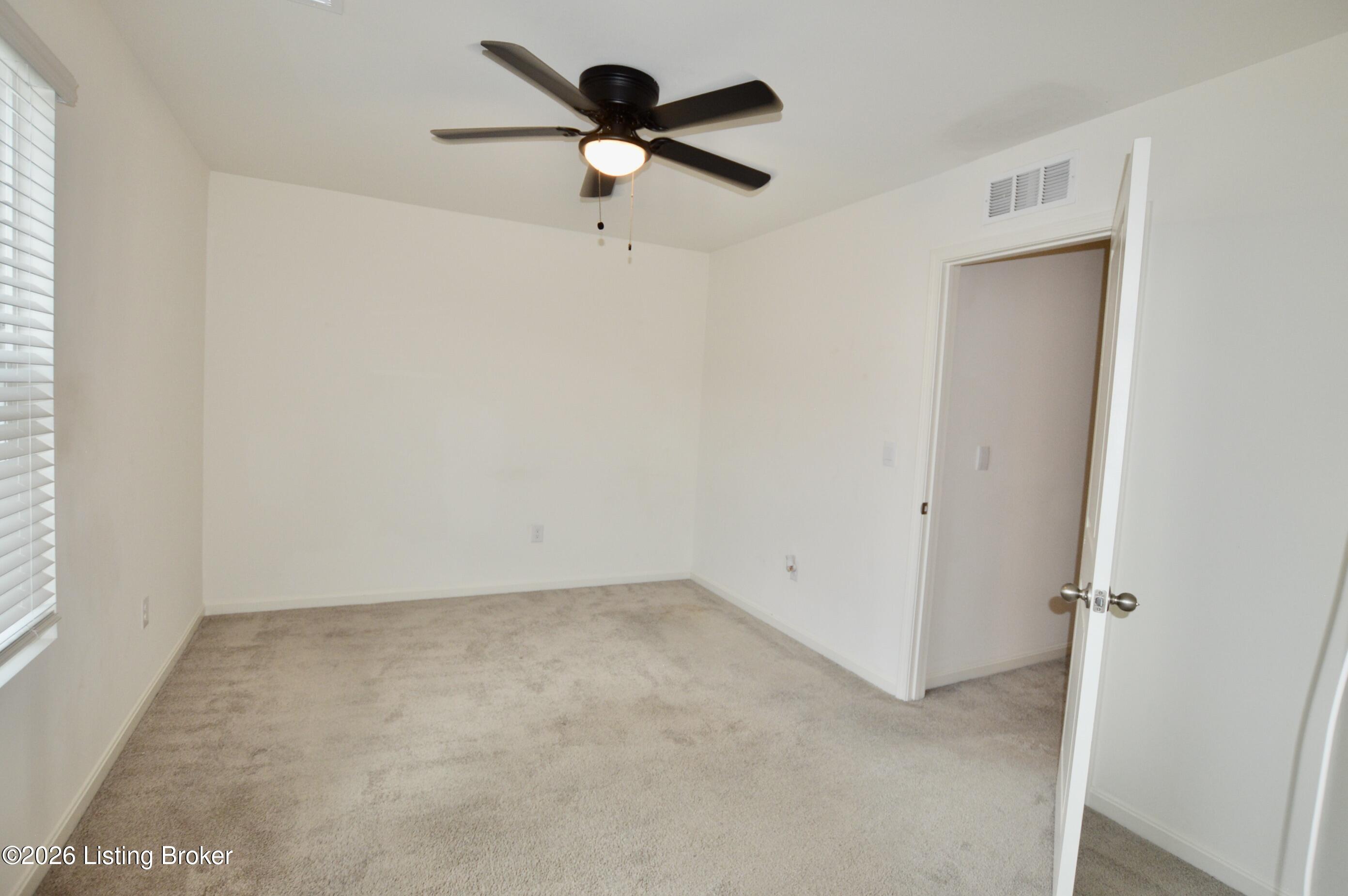 136 Coral Springs Pkwy Property Photo 23