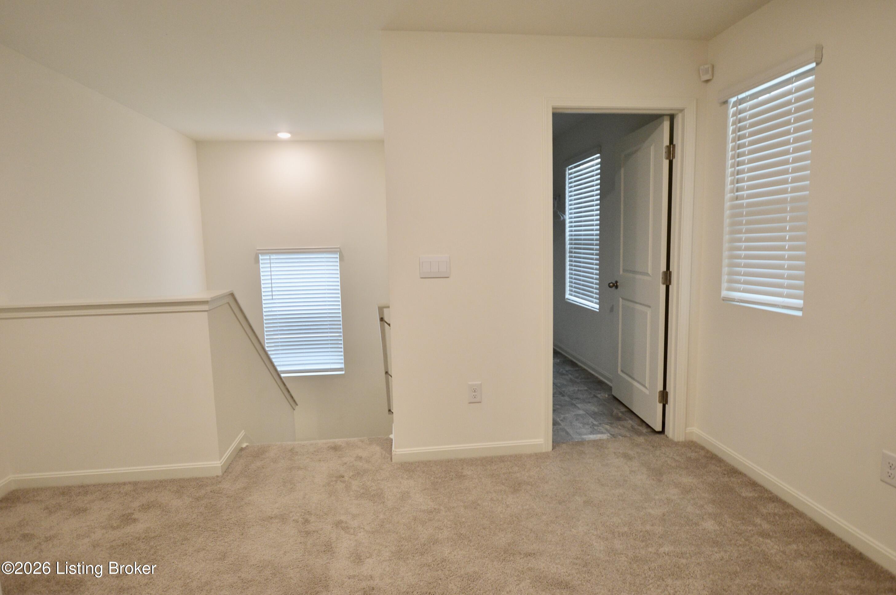136 Coral Springs Pkwy Property Photo 25