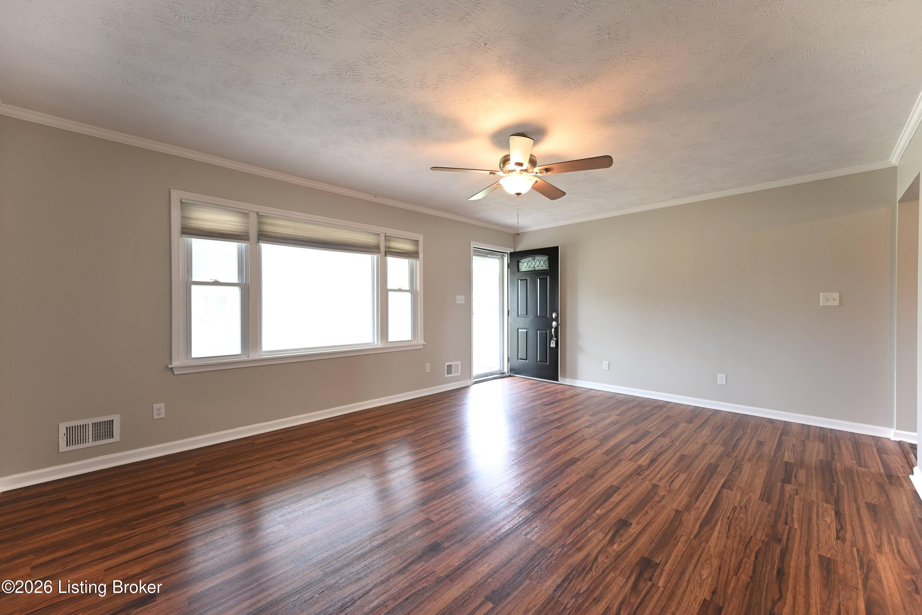 2324 Farnsley Rd Property Photo 5