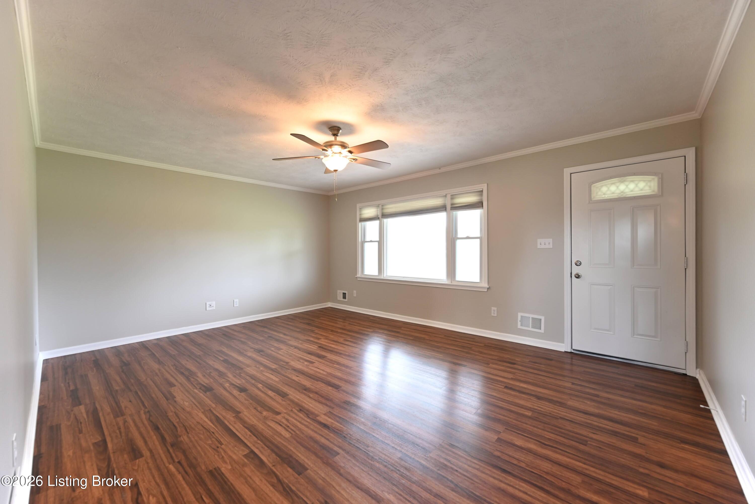 2324 Farnsley Rd Property Photo 6