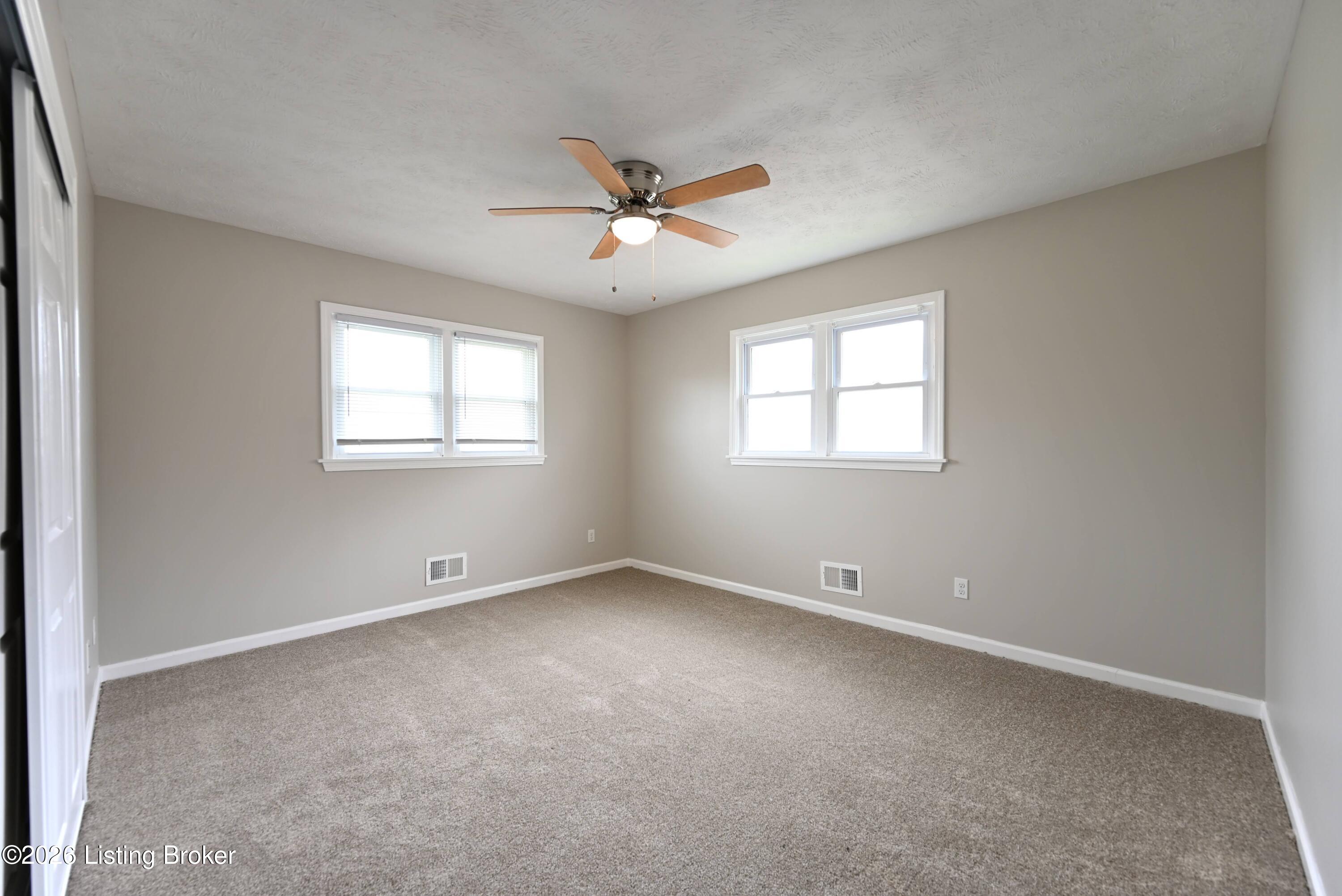2324 Farnsley Rd Property Photo 20