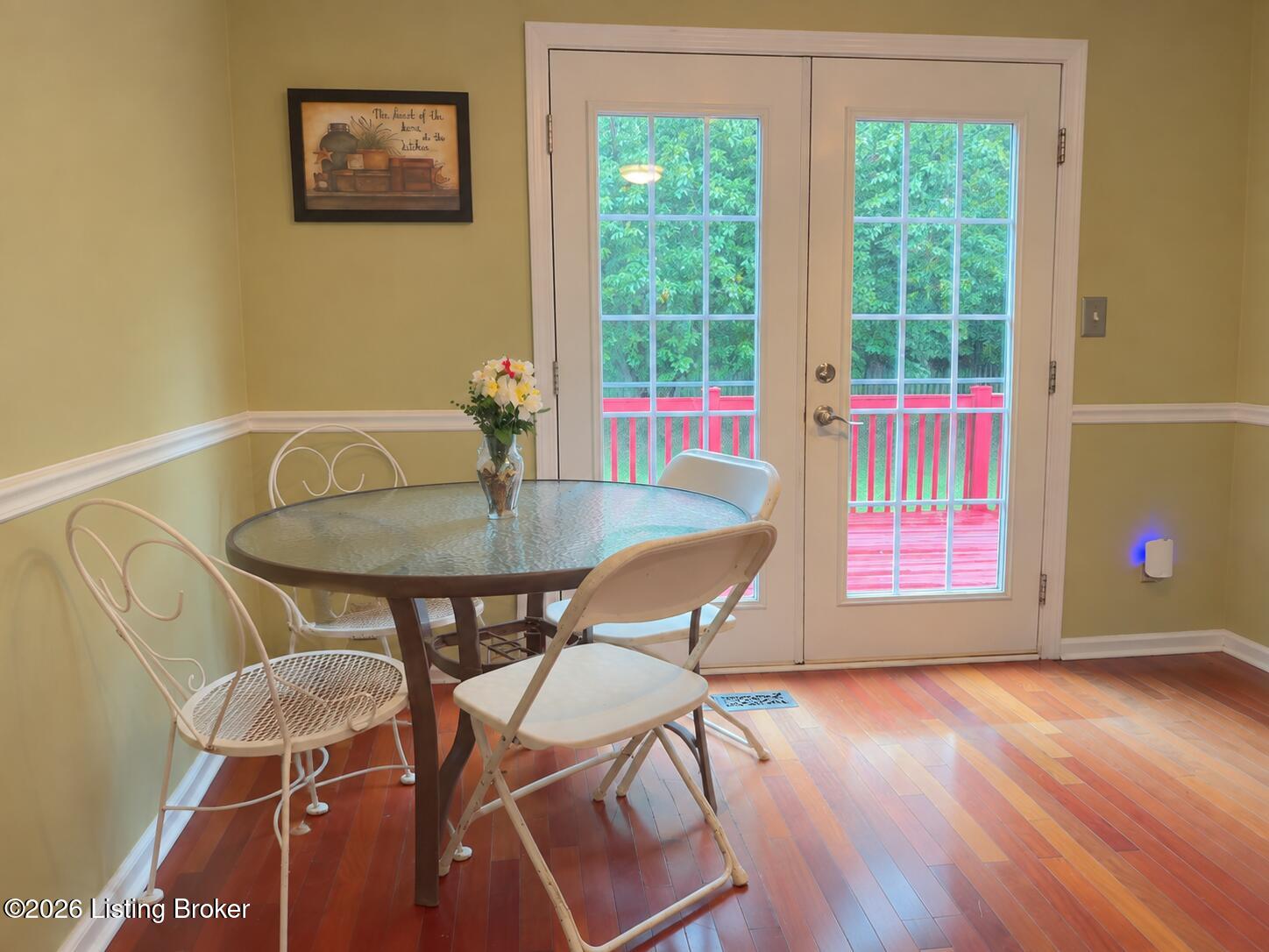 223 Woodfield Cir Property Photo 8