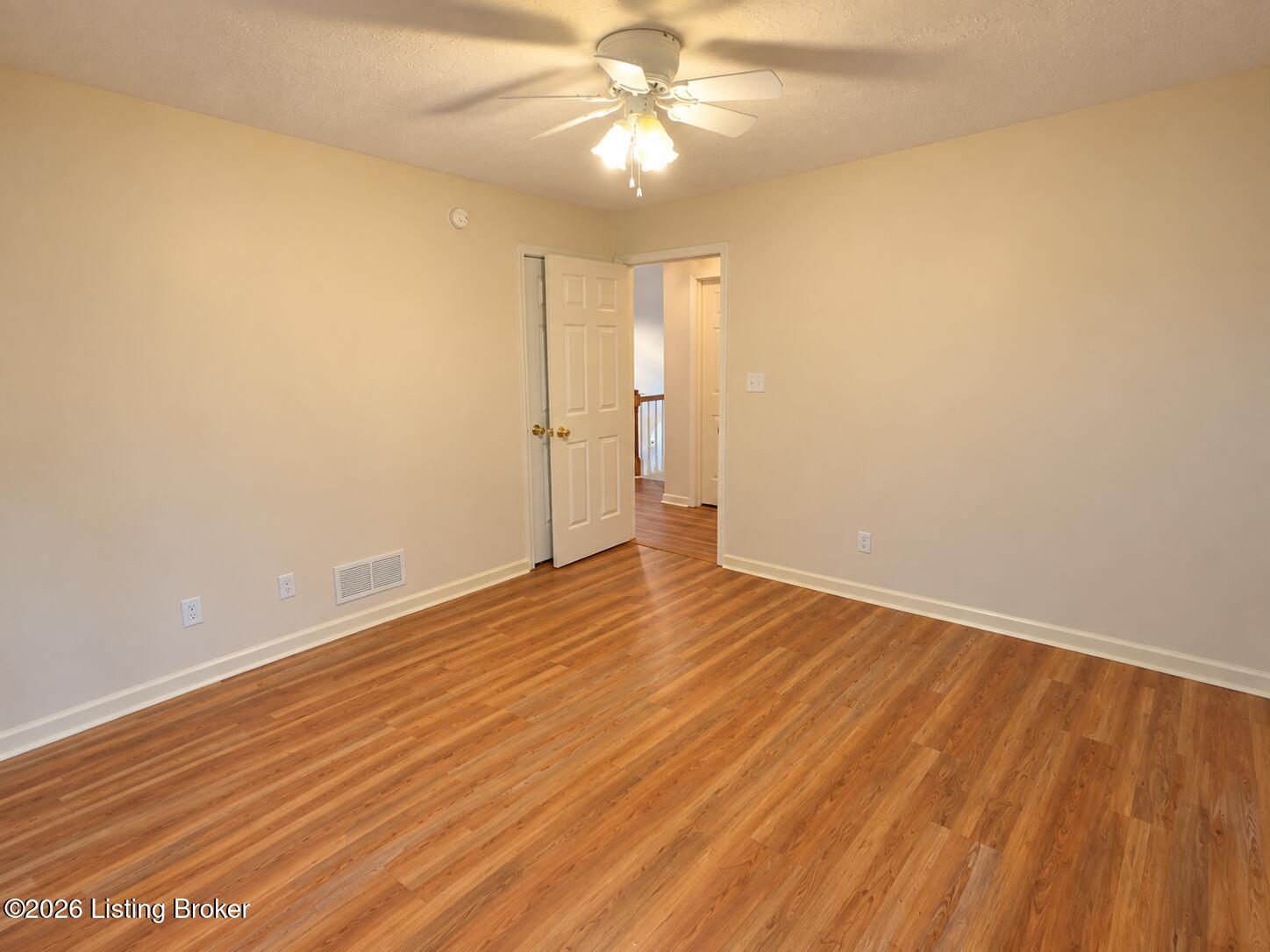 223 Woodfield Cir Property Photo 11