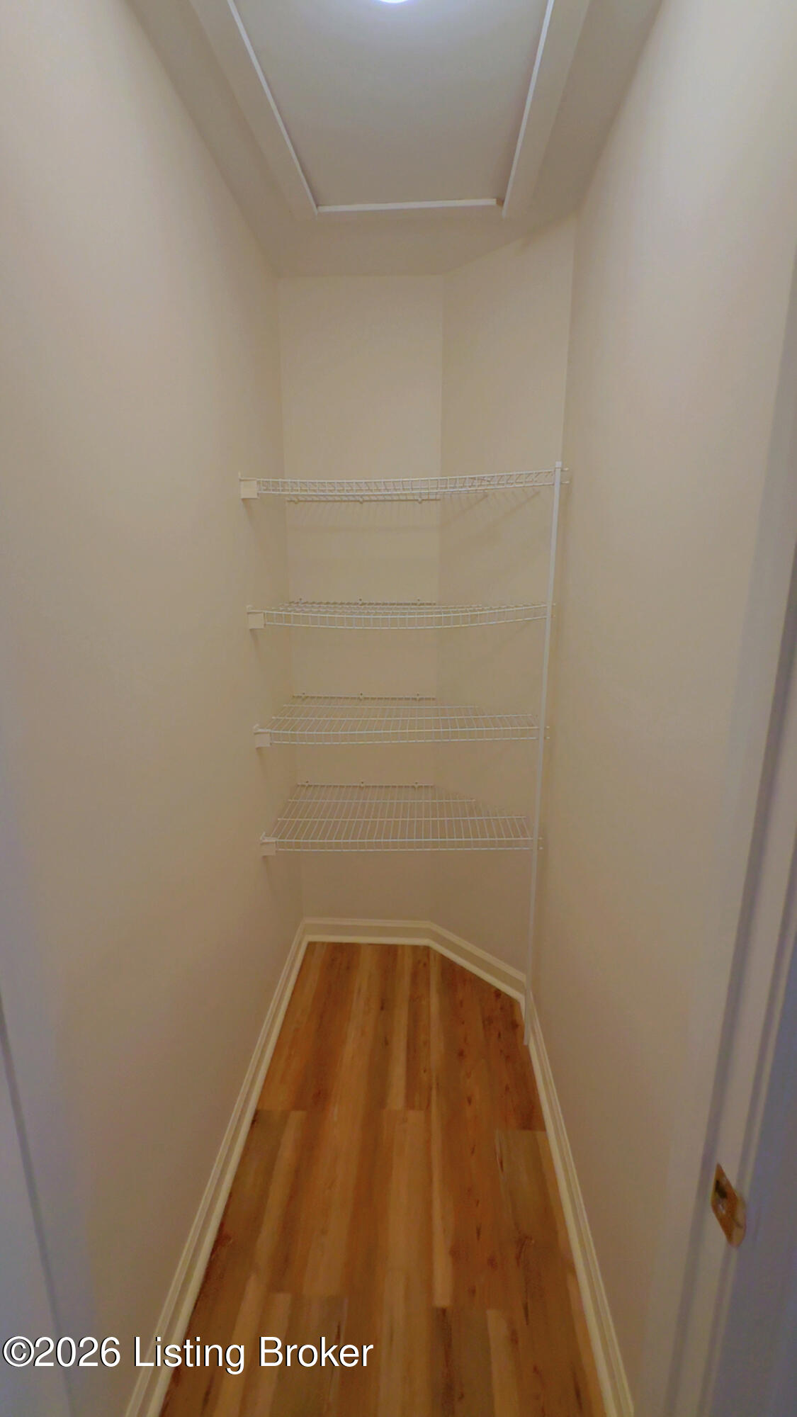 223 Woodfield Cir Property Photo 15