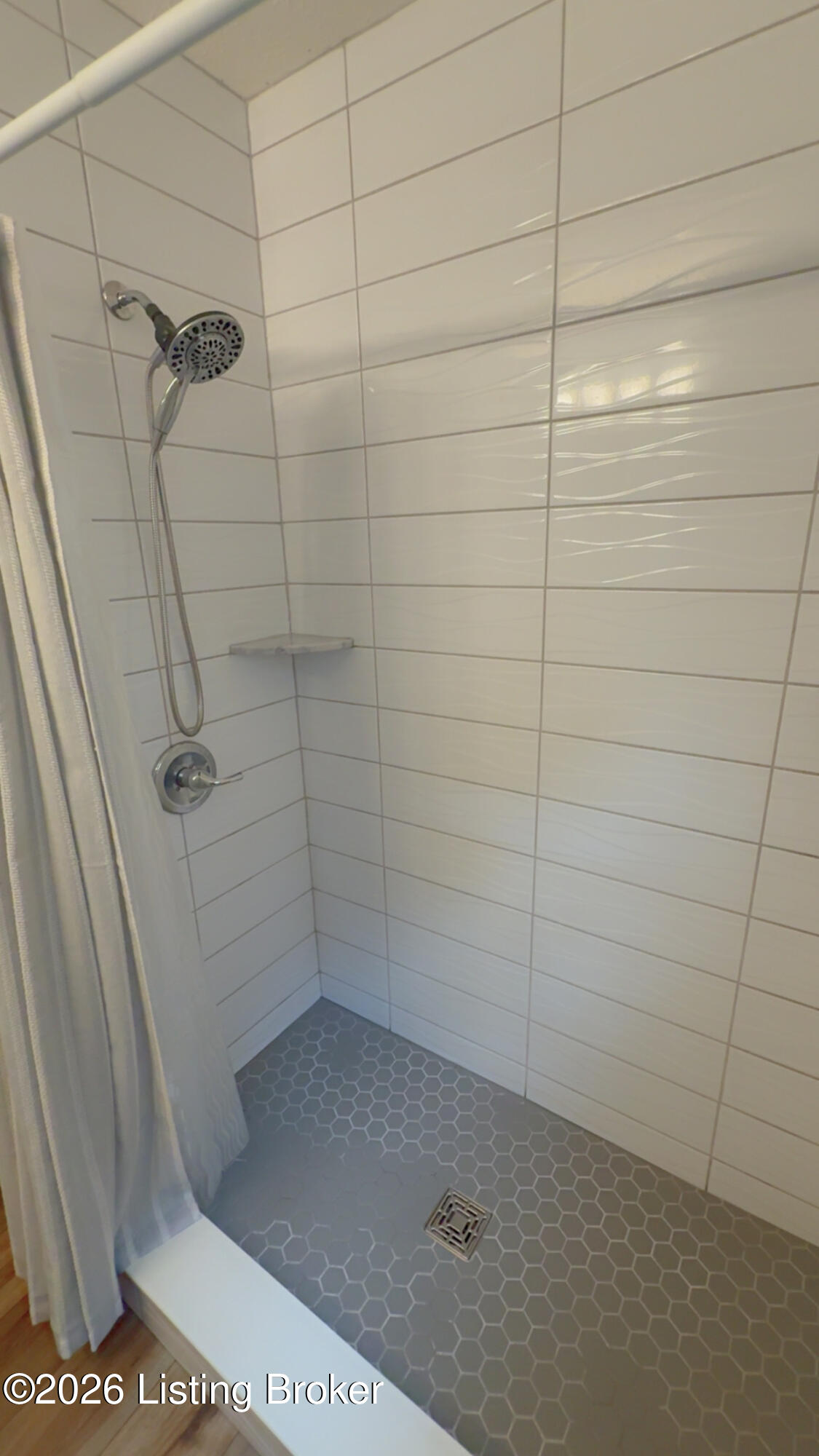 223 Woodfield Cir Property Photo 18