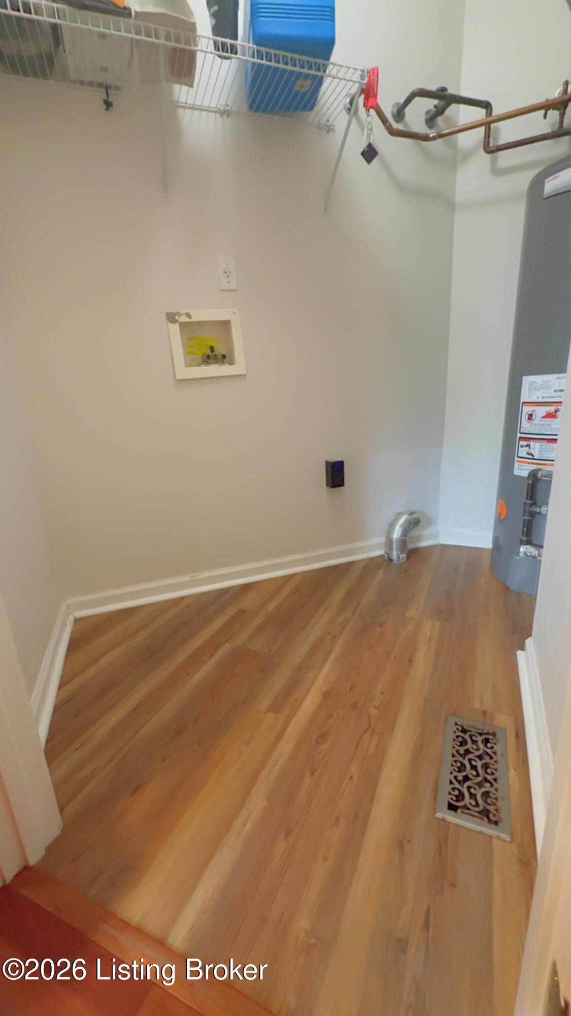 223 Woodfield Cir Property Photo 19