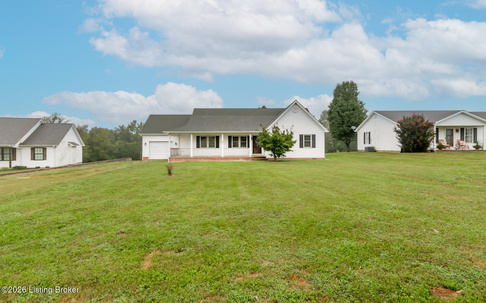 92 Venetia Dr Property Photo 1