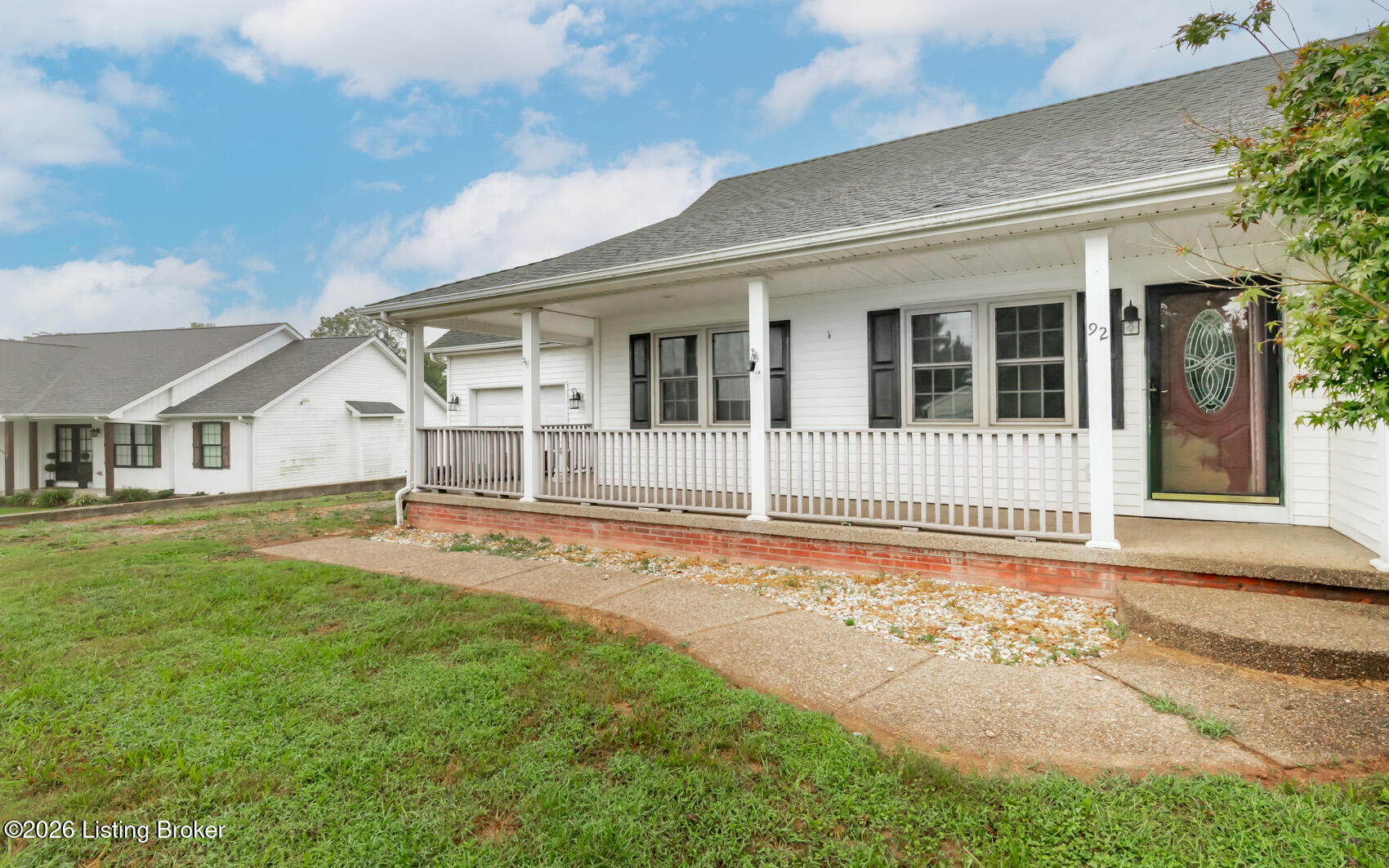 92 Venetia Dr Property Photo 3