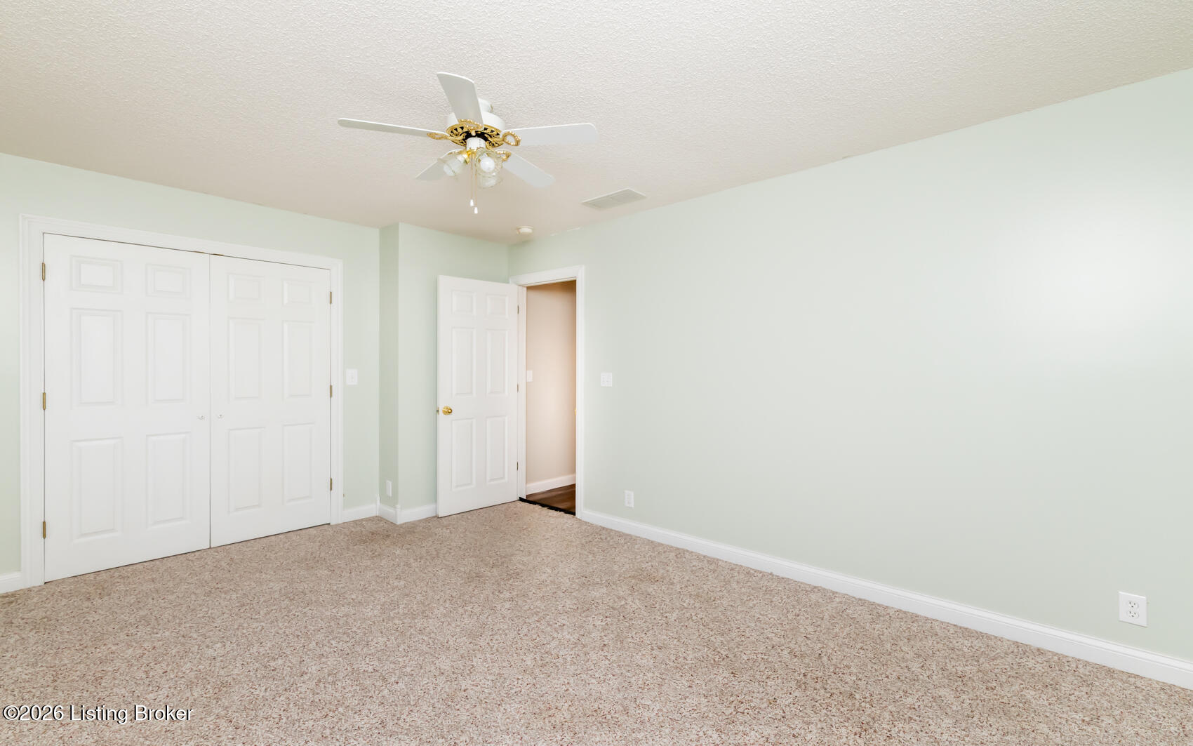 92 Venetia Dr Property Photo 19