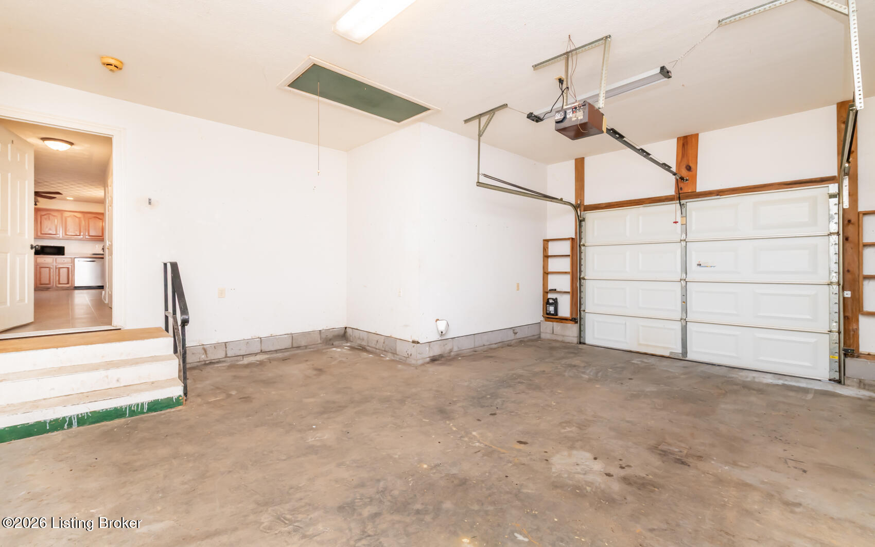 92 Venetia Dr Property Photo 34