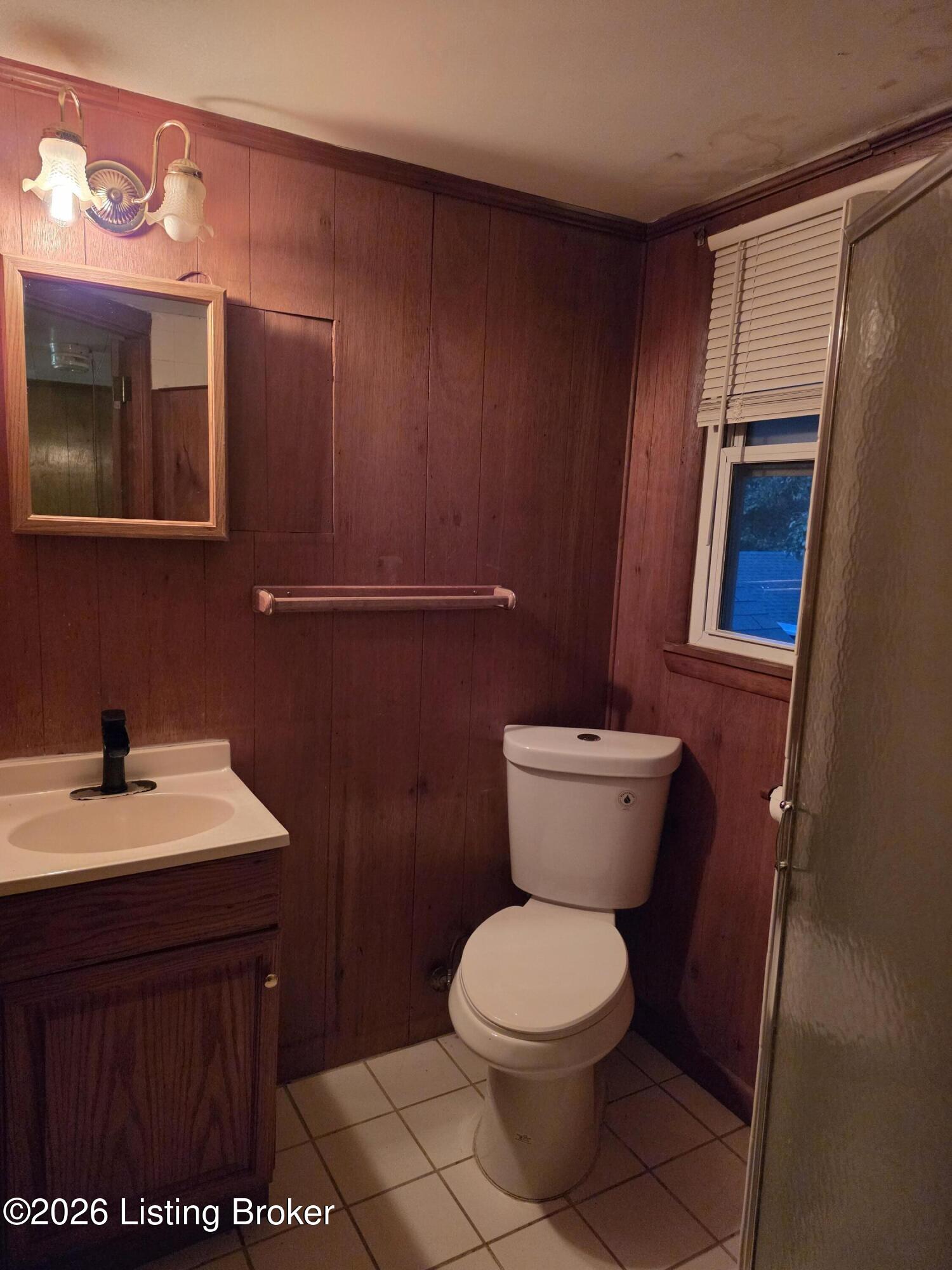 3928 Kennison Ave Property Photo 8