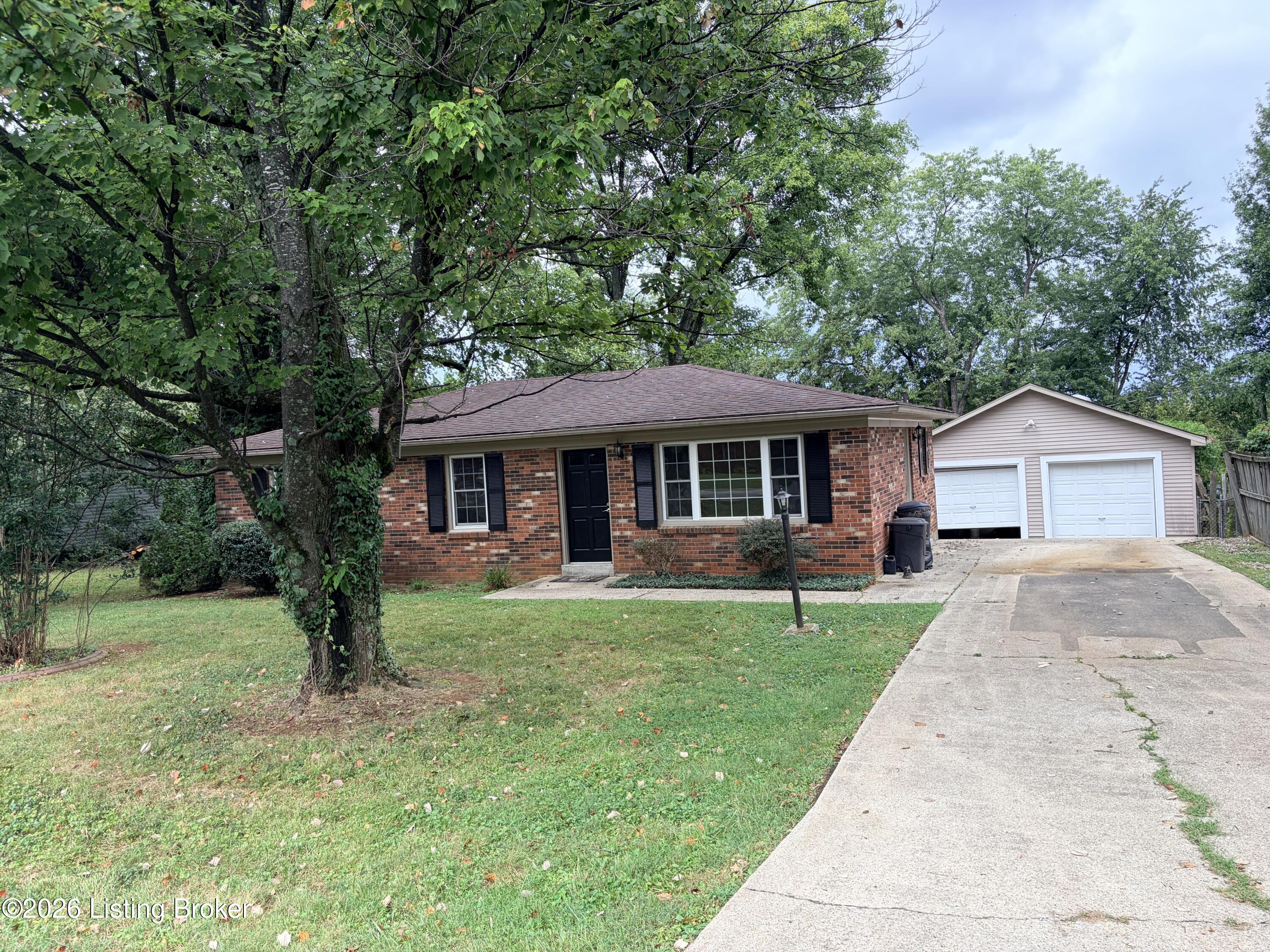 154 Sunset Dr Property Photo 1