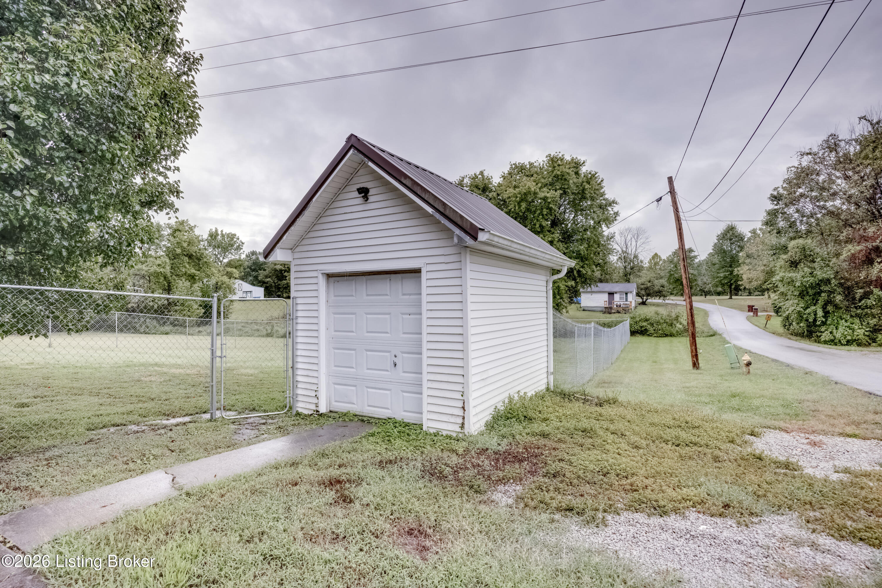 2787 Ky-44 Property Photo 33