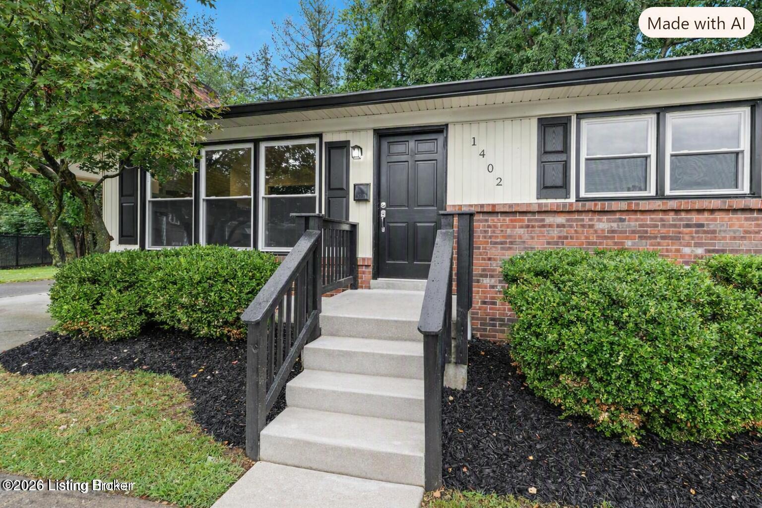 1402 Cloverhills Dr Property Photo 1