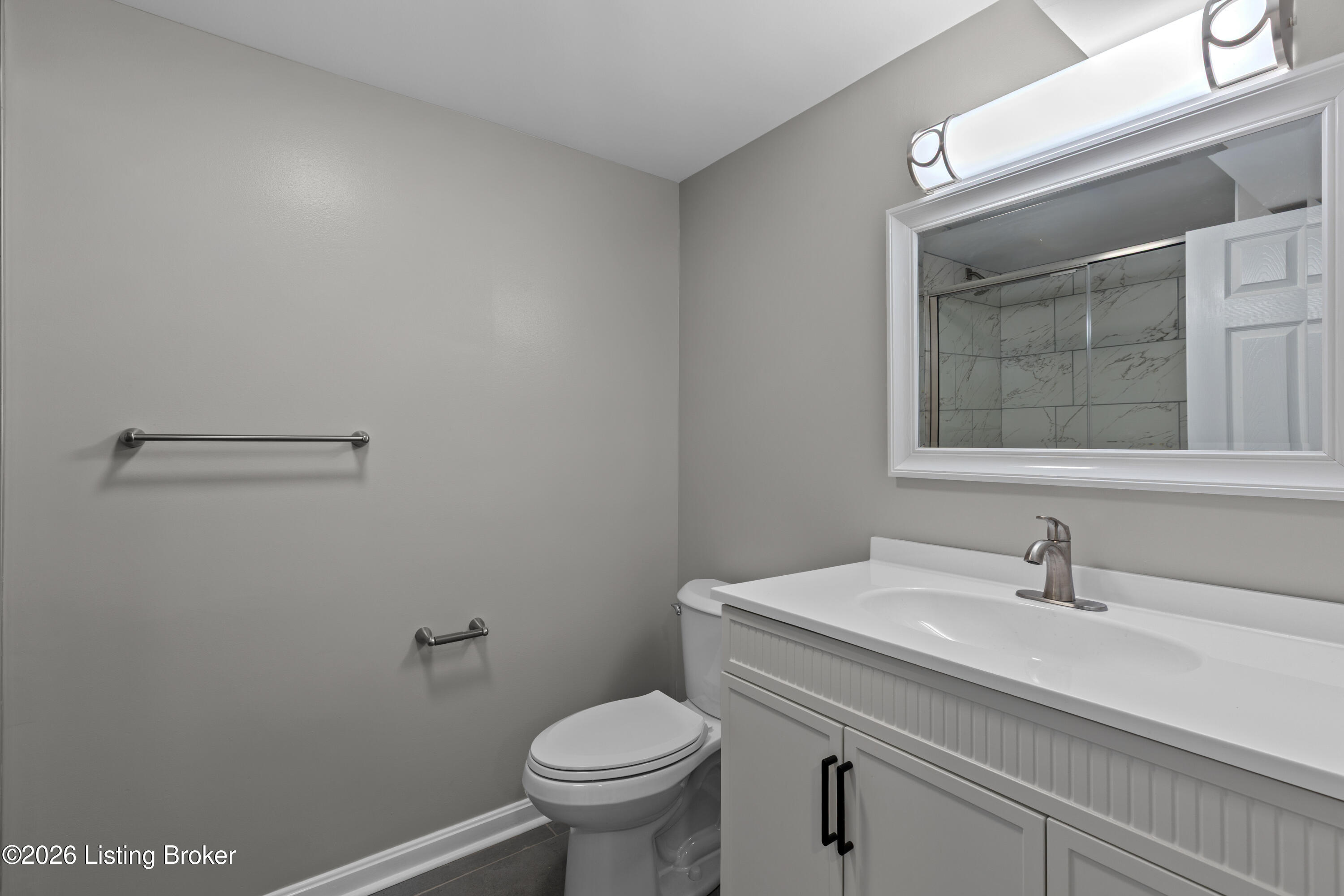 1402 Cloverhills Dr Property Photo 26