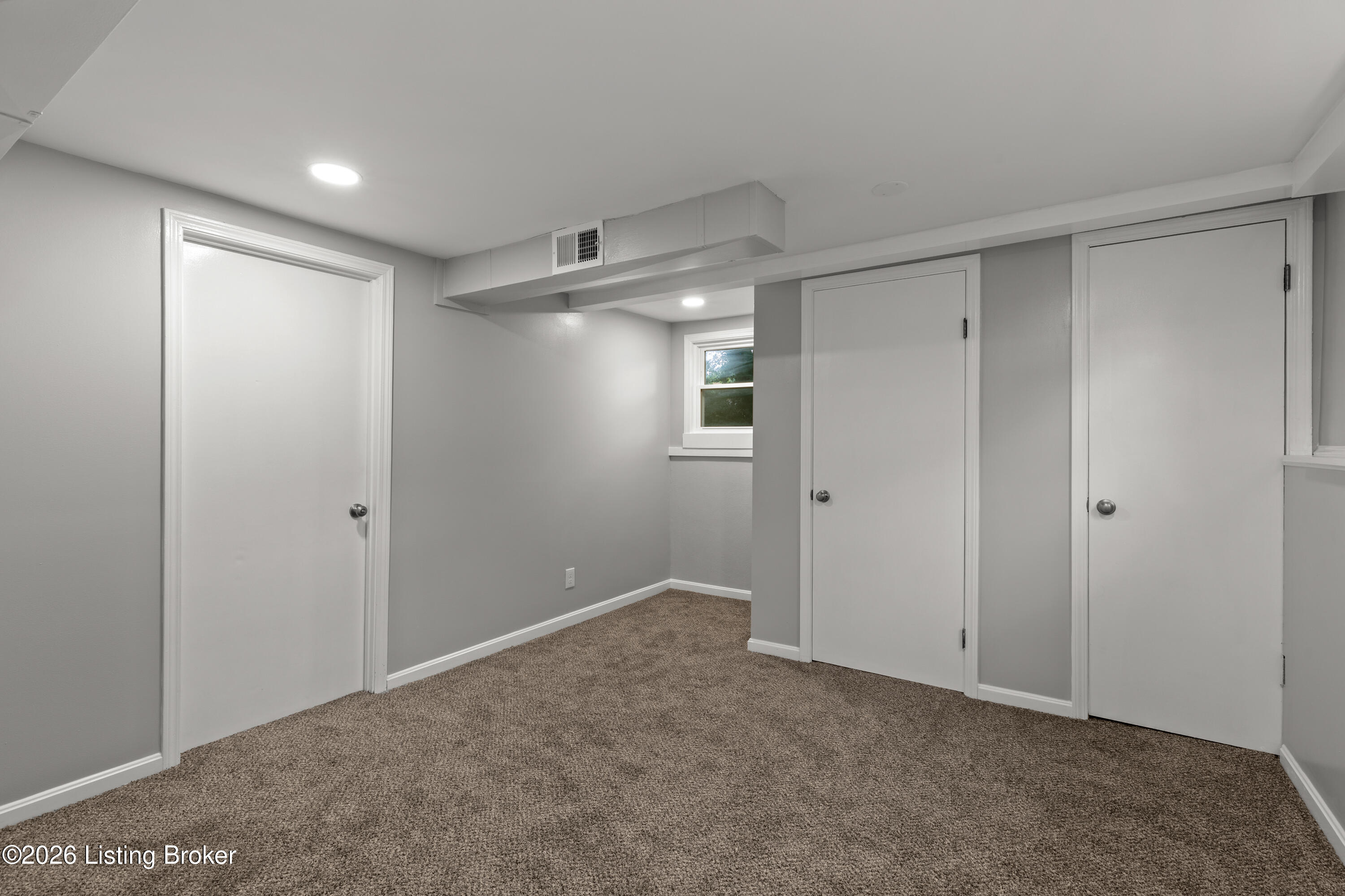 1402 Cloverhills Dr Property Photo 30