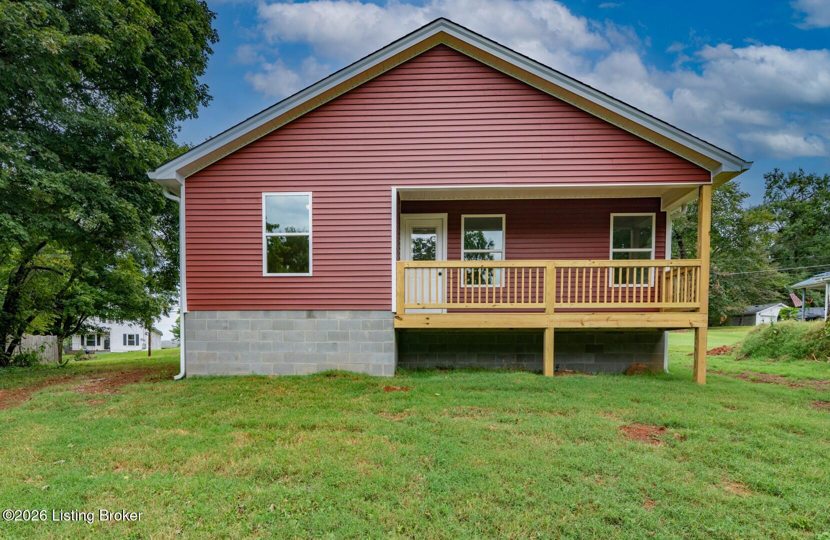 114 E Main St Property Photo 43