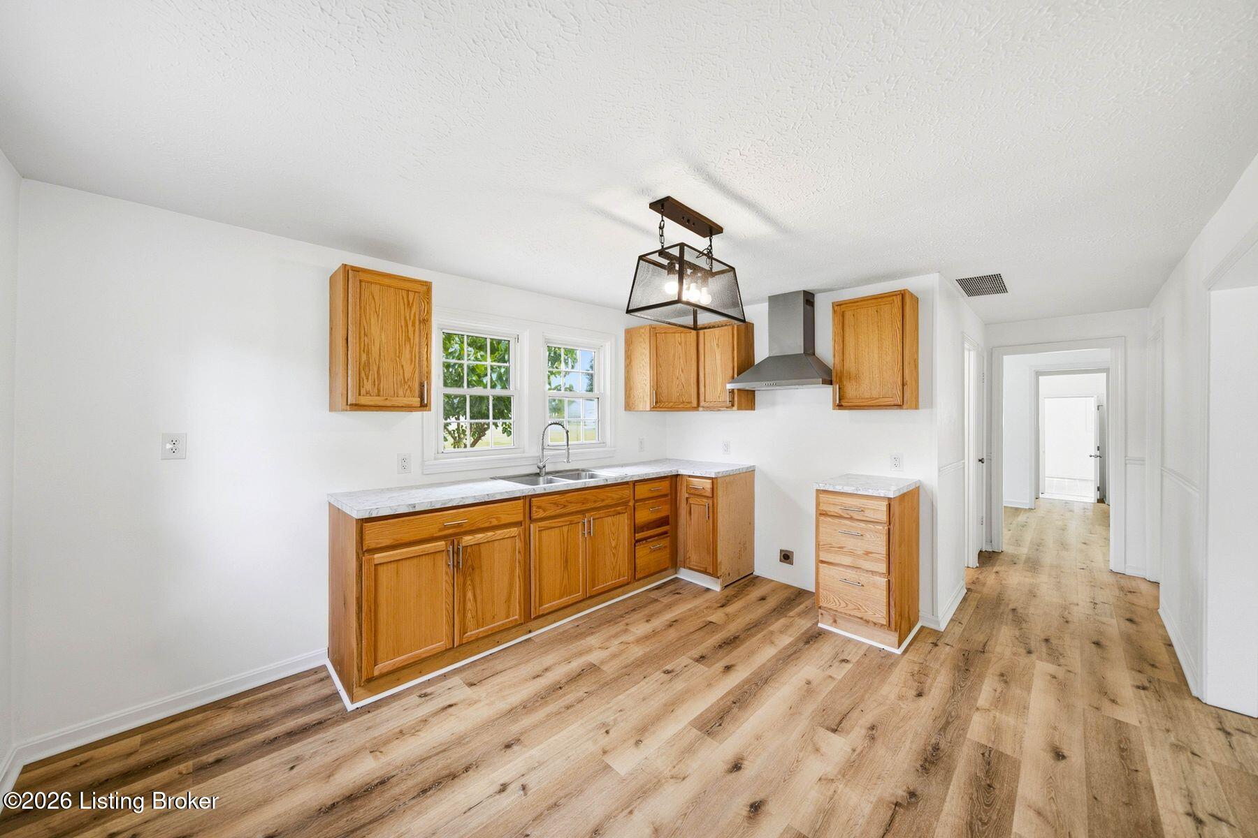 203 Leitchfield Rd Property Photo 12