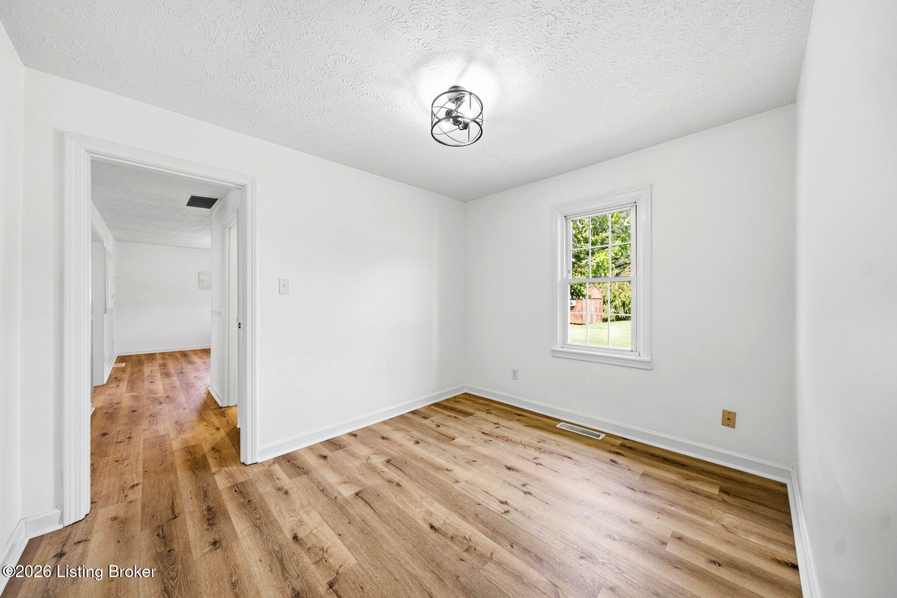 203 Leitchfield Rd Property Photo 23