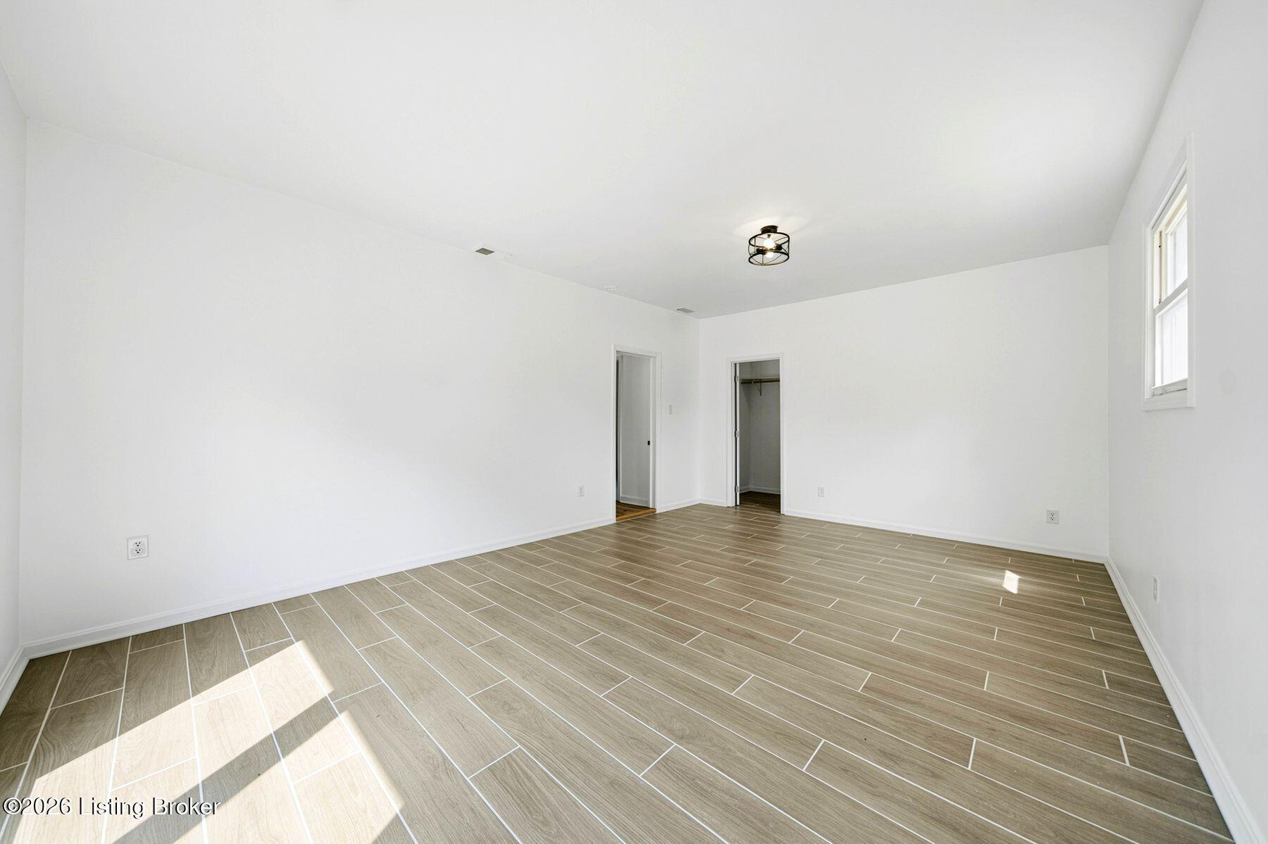 203 Leitchfield Rd Property Photo 32