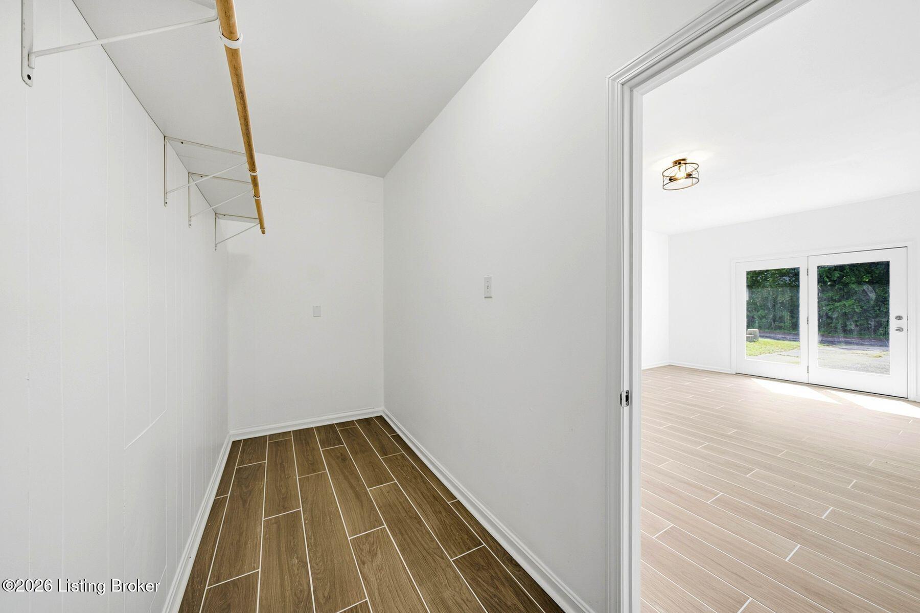 203 Leitchfield Rd Property Photo 34