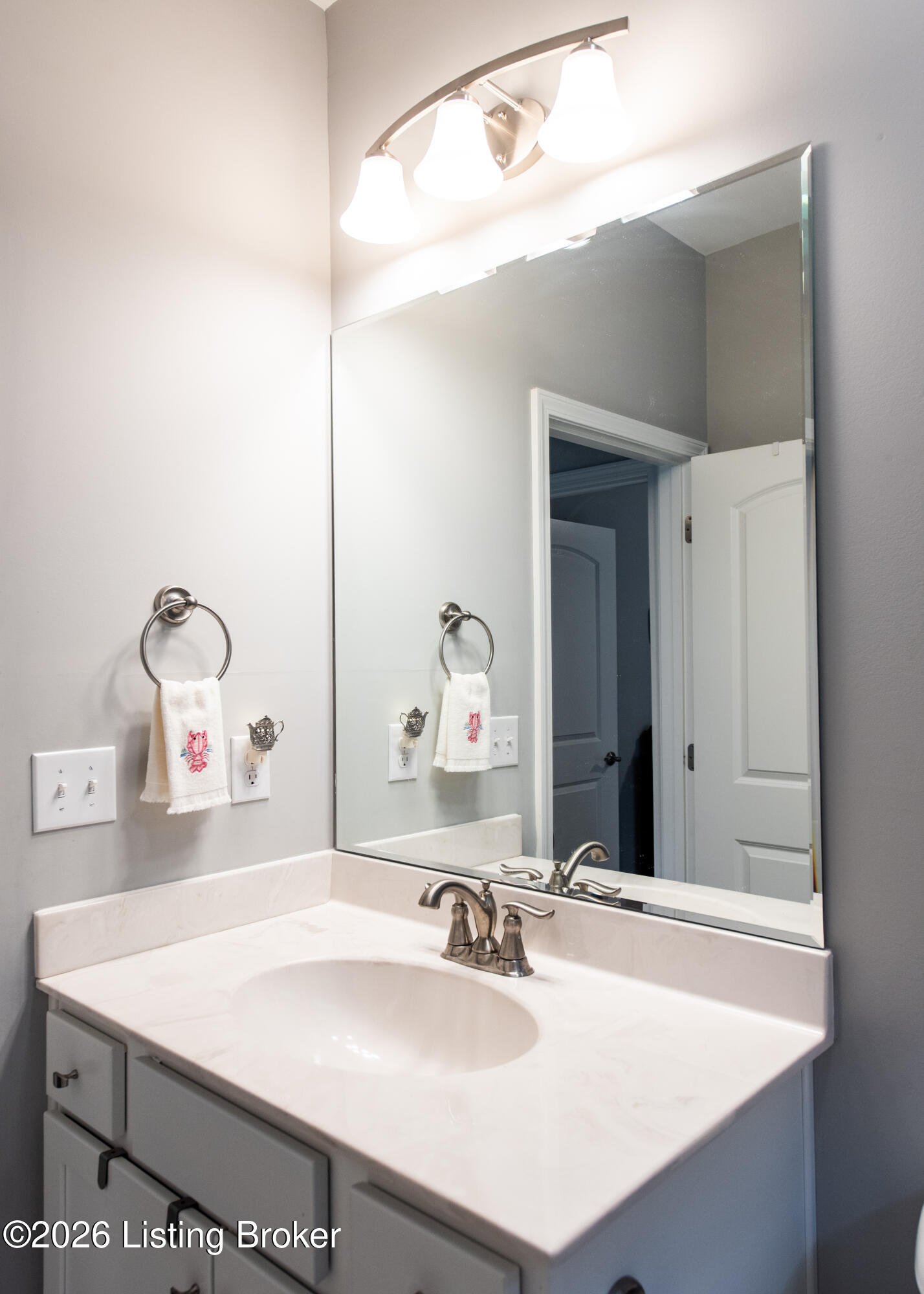 14114 Harkaway Ave Property Photo 27