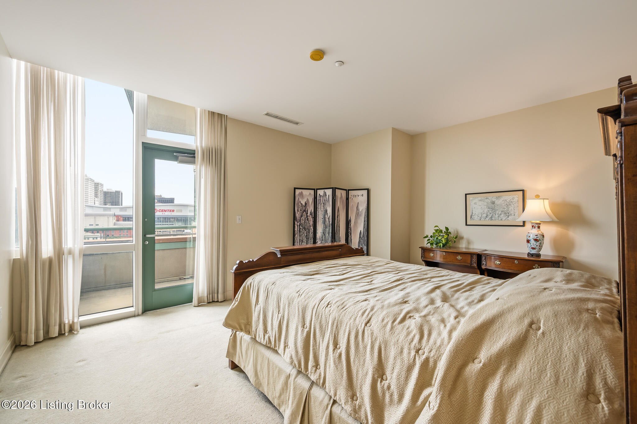 222 E Witherspoon St 806 Property Photo 21