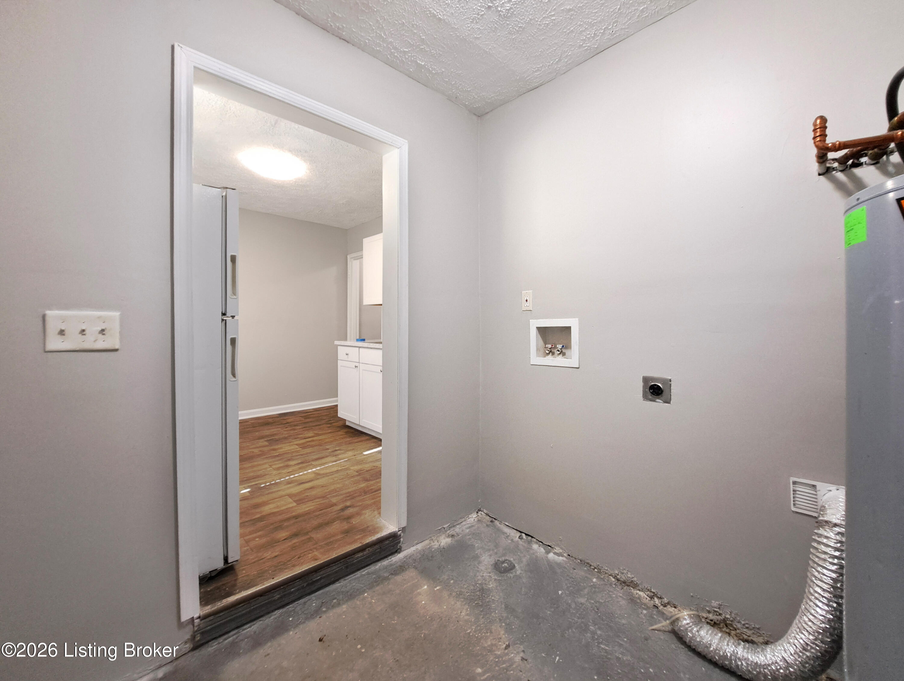 3511 Manslick Rd Property Photo 11
