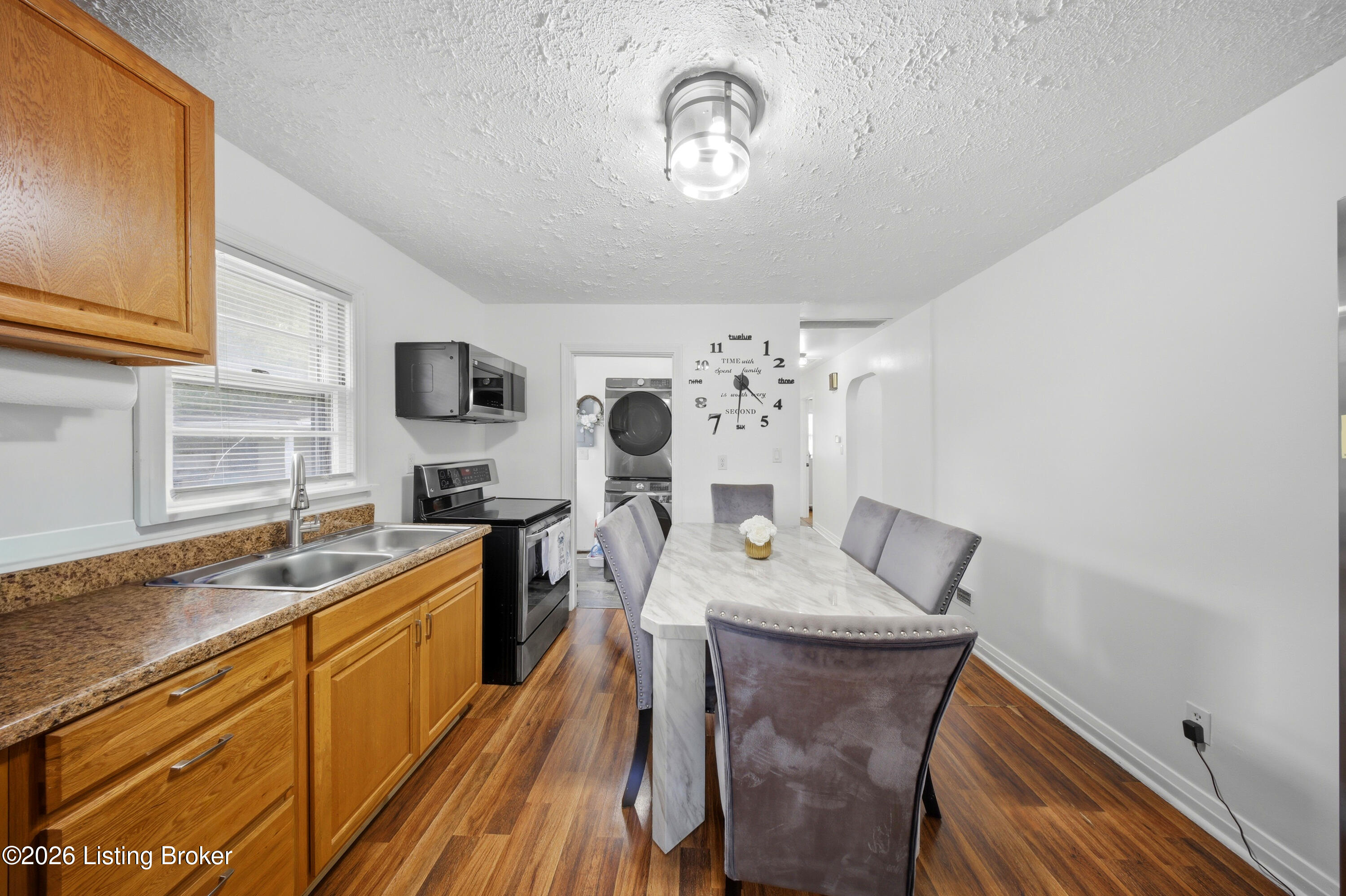 5212 Witten Dr Property Photo 10