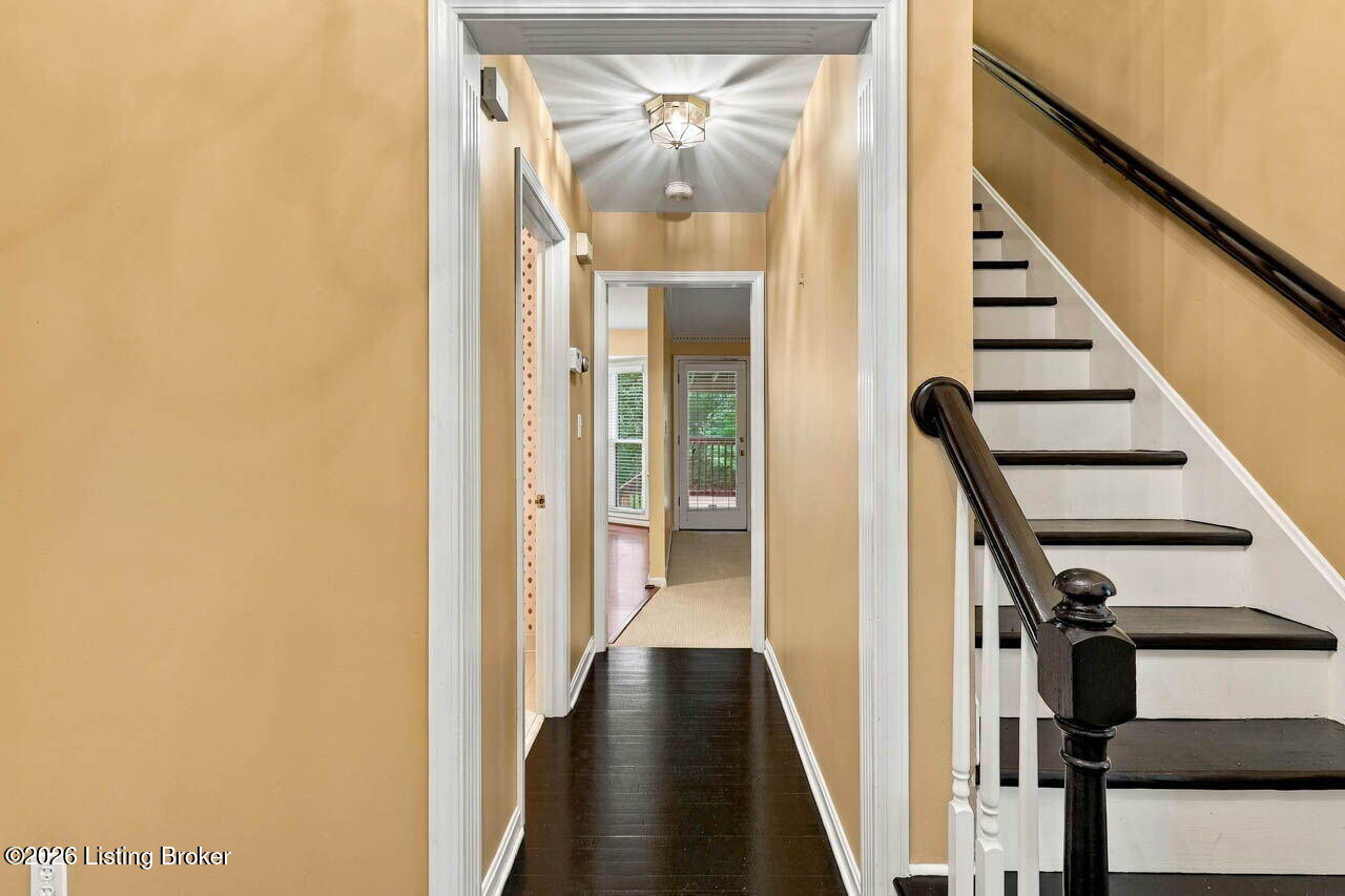 1118 Blackthorn Rd Property Photo 8