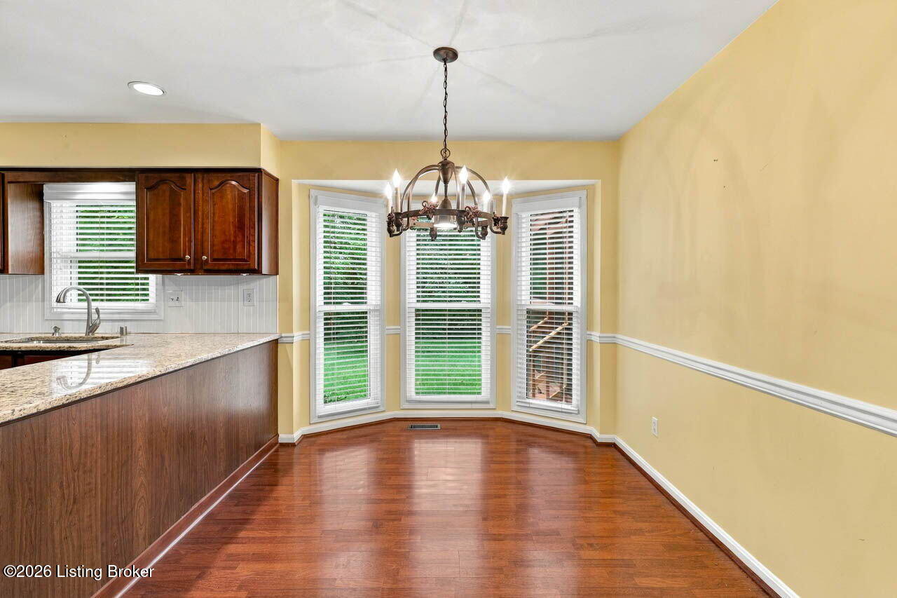 1118 Blackthorn Rd Property Photo 16