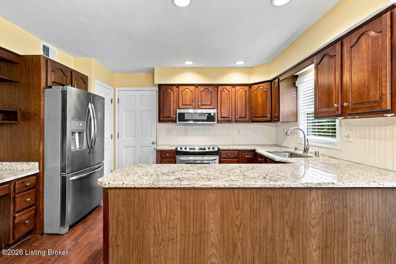 1118 Blackthorn Rd Property Photo 17
