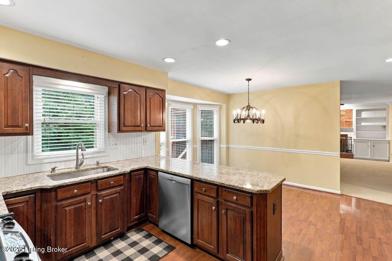 1118 Blackthorn Rd Property Photo 20