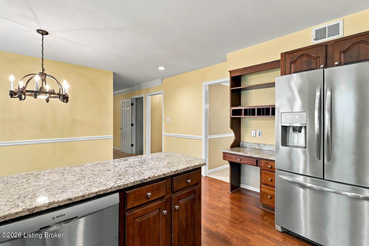 1118 Blackthorn Rd Property Photo 22
