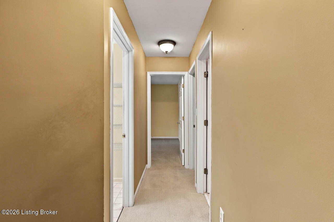 1118 Blackthorn Rd Property Photo 29
