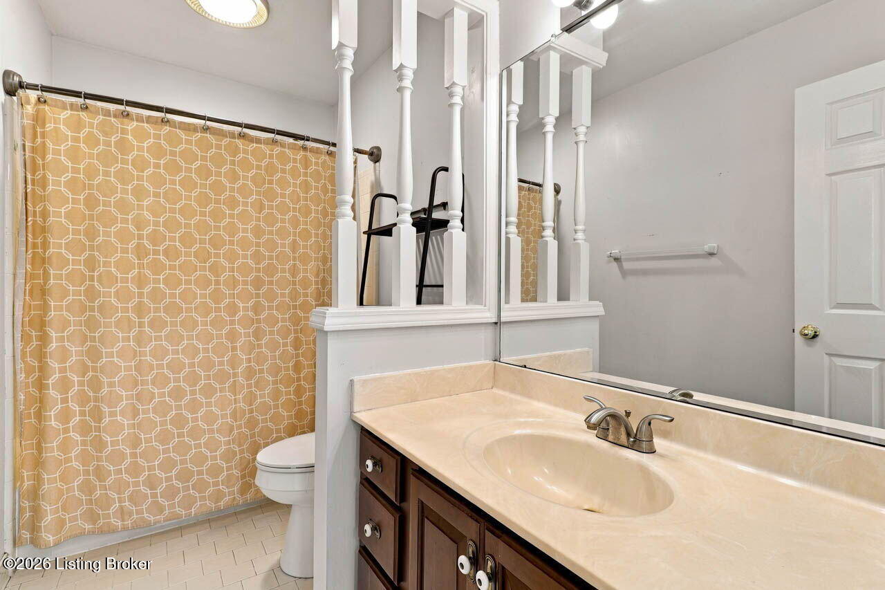 1118 Blackthorn Rd Property Photo 40