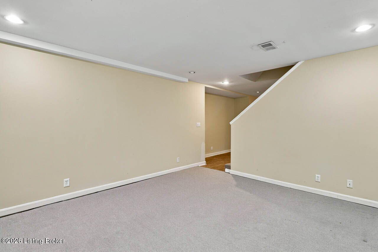 1118 Blackthorn Rd Property Photo 43