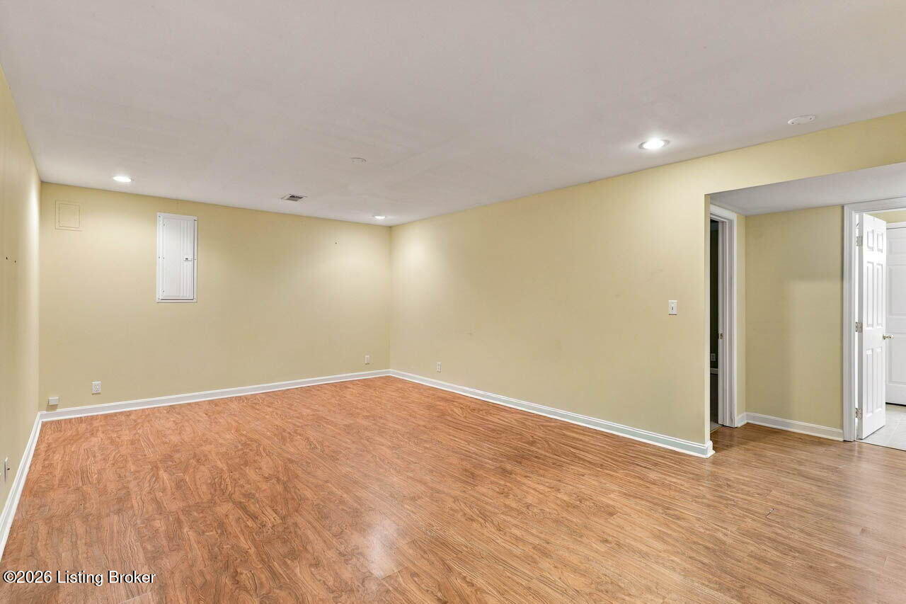 1118 Blackthorn Rd Property Photo 44