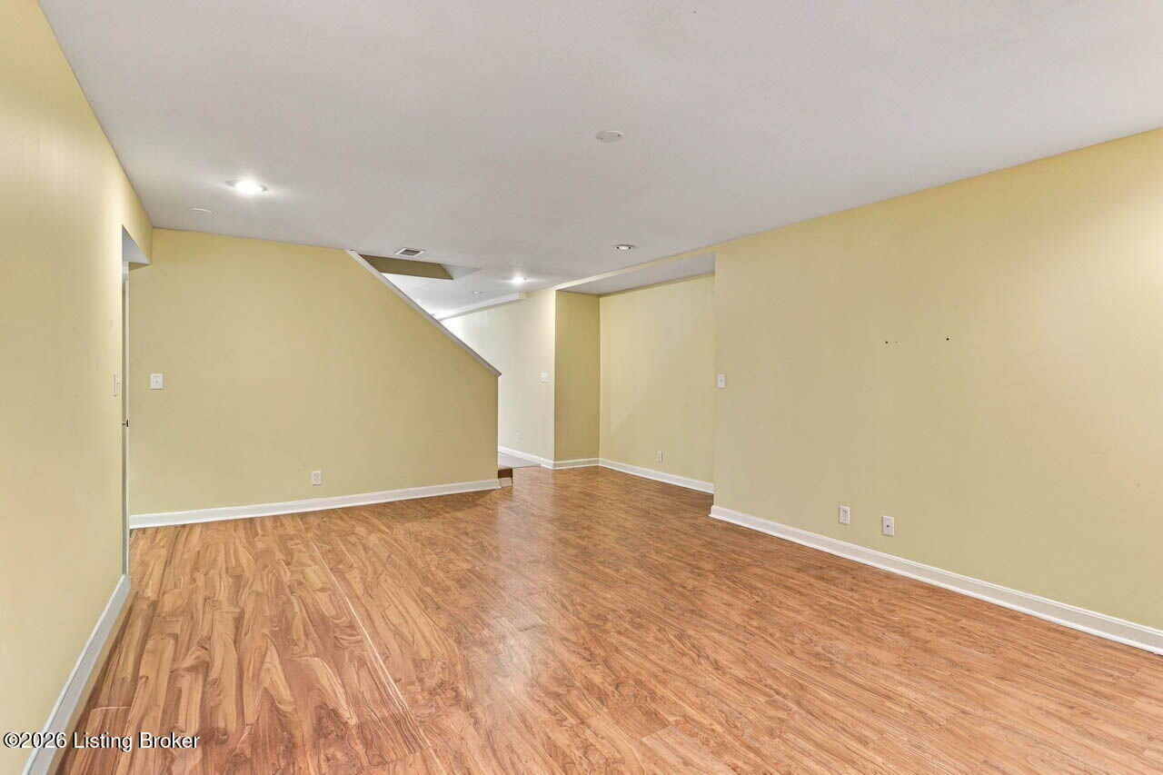 1118 Blackthorn Rd Property Photo 45