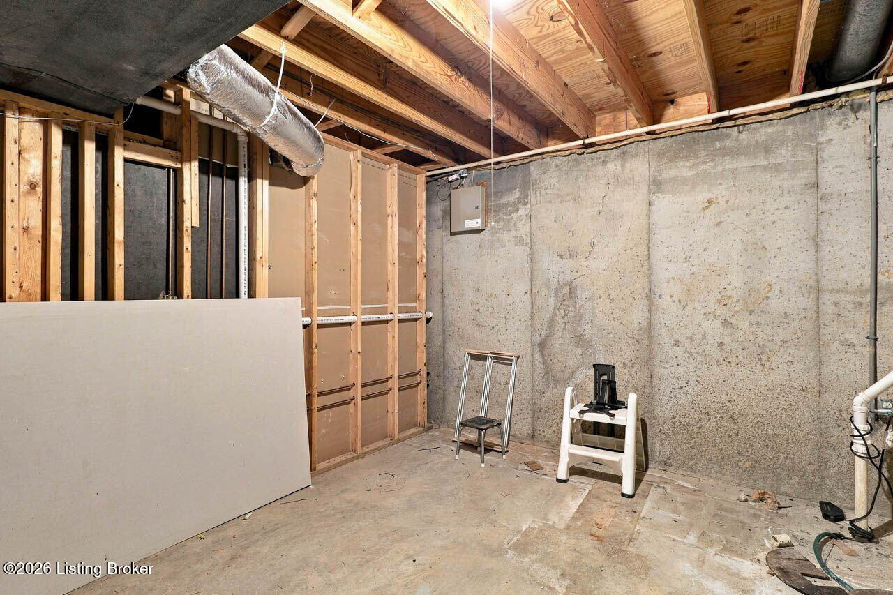1118 Blackthorn Rd Property Photo 49